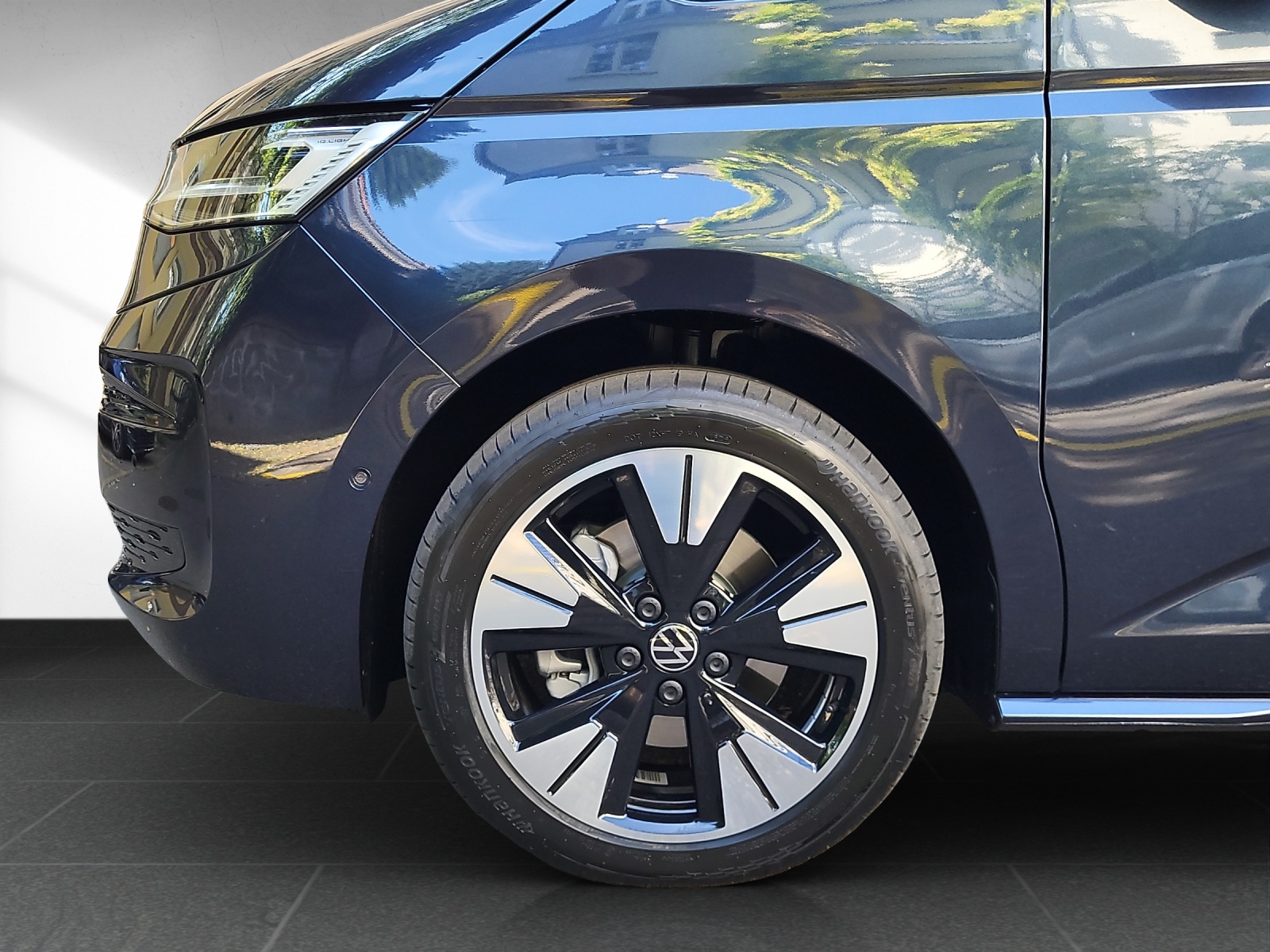 VW California Beach Tour Liberty PHEV Hybrid 4Motion-image-18