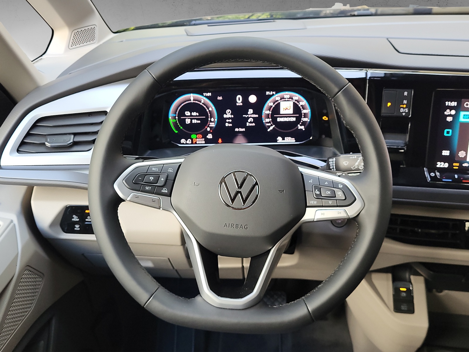 VW California Beach Tour Liberty PHEV Hybrid 4Motion-image-12