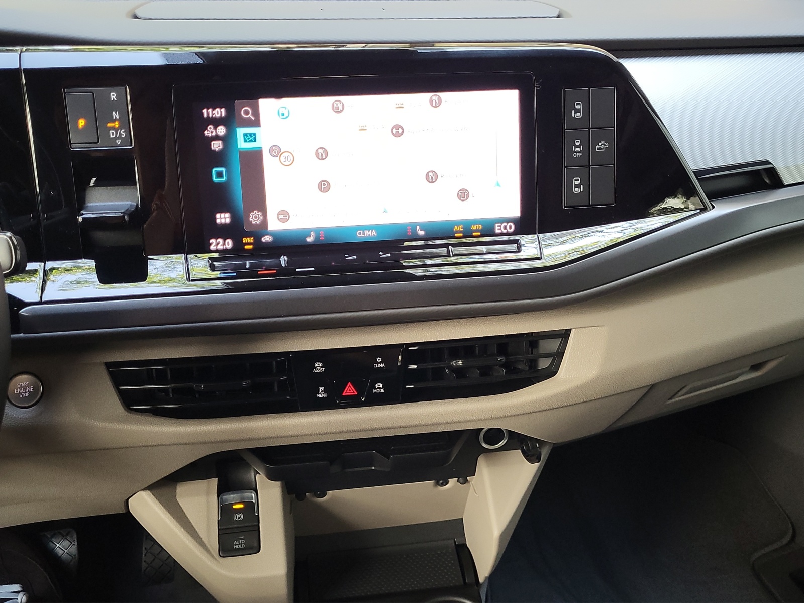VW California Beach Tour Liberty PHEV Hybrid 4Motion-image-14