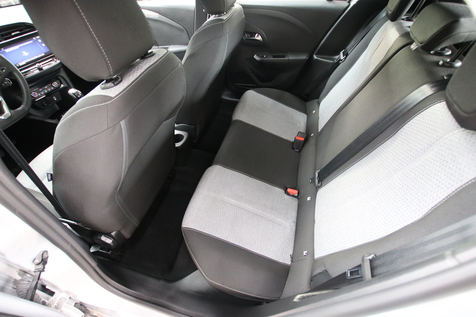 OPEL Corsa 1.2 TP Edition-image-13
