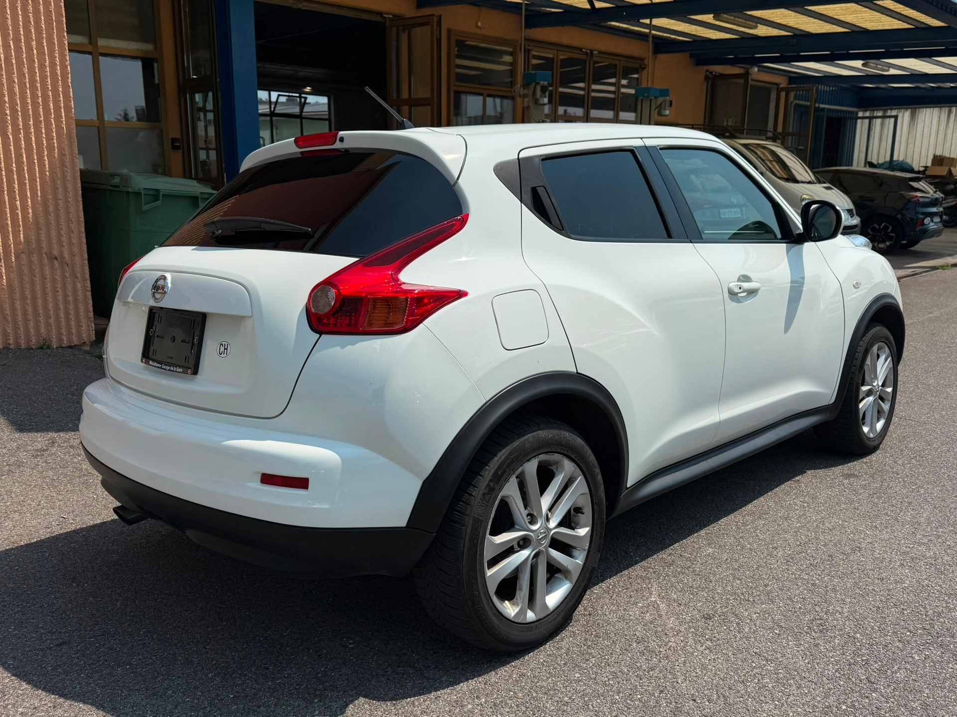 NISSAN Juke 1.6 DIG-T tekna 4x4 Xtronic M-CVT-image-5