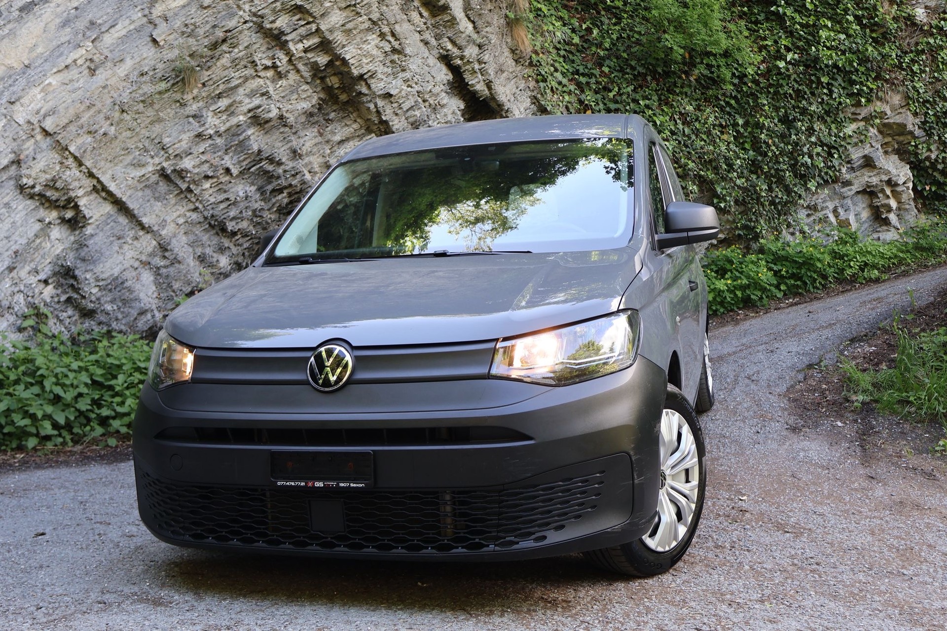 VW Caddy Cargo 2.0TDI Maxi 4Motion-image-4