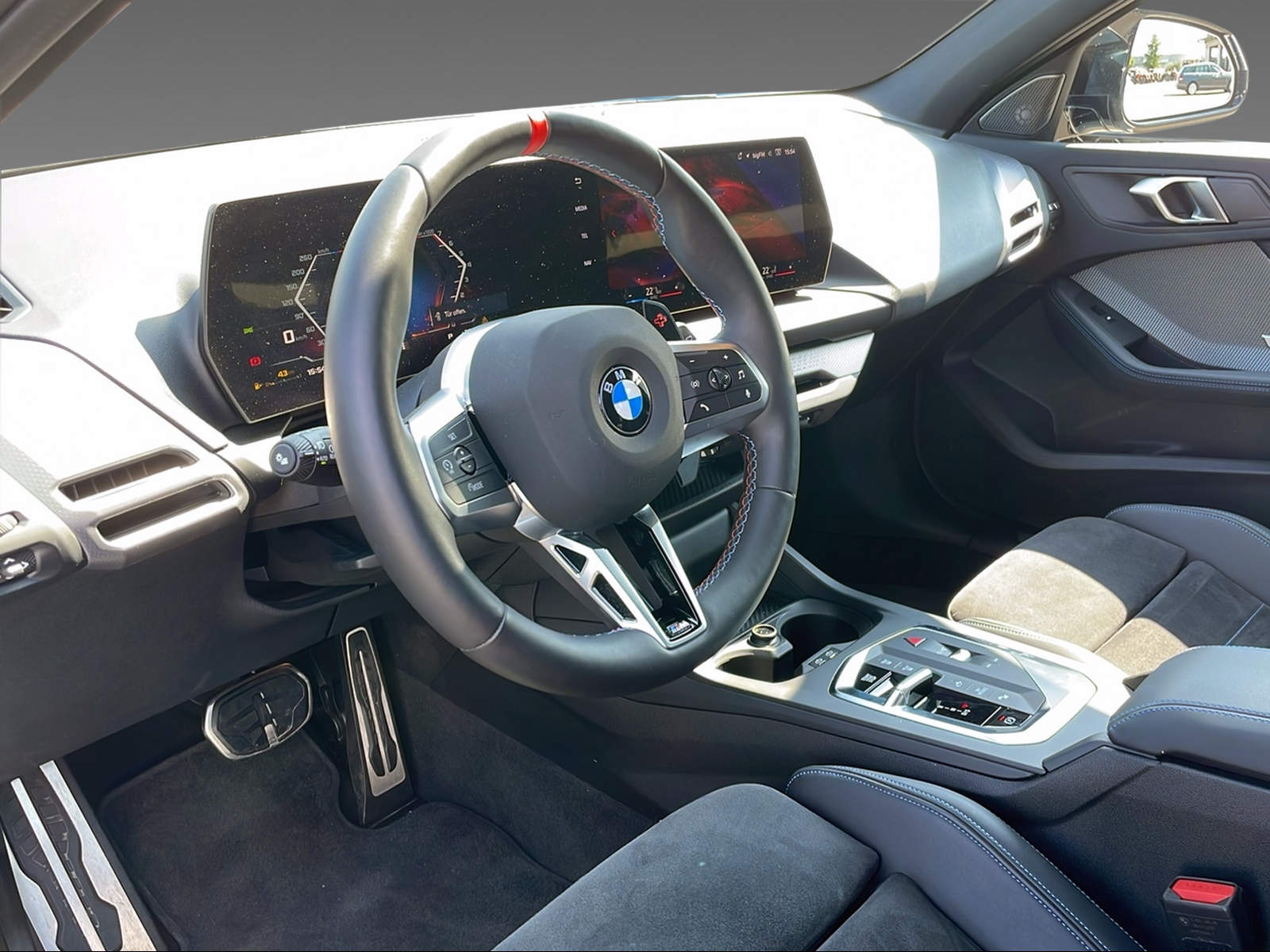BMW M135i xDrive-image-4