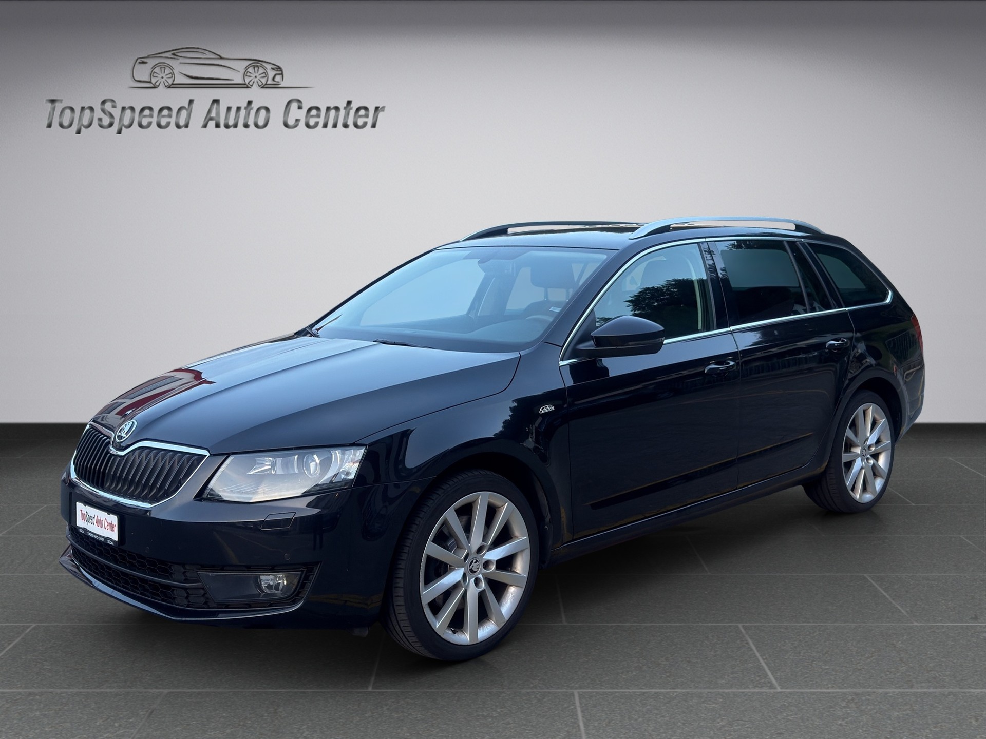 SKODA Octavia Combi 2.0 TDI Ambition 4x4 DSG-image-0