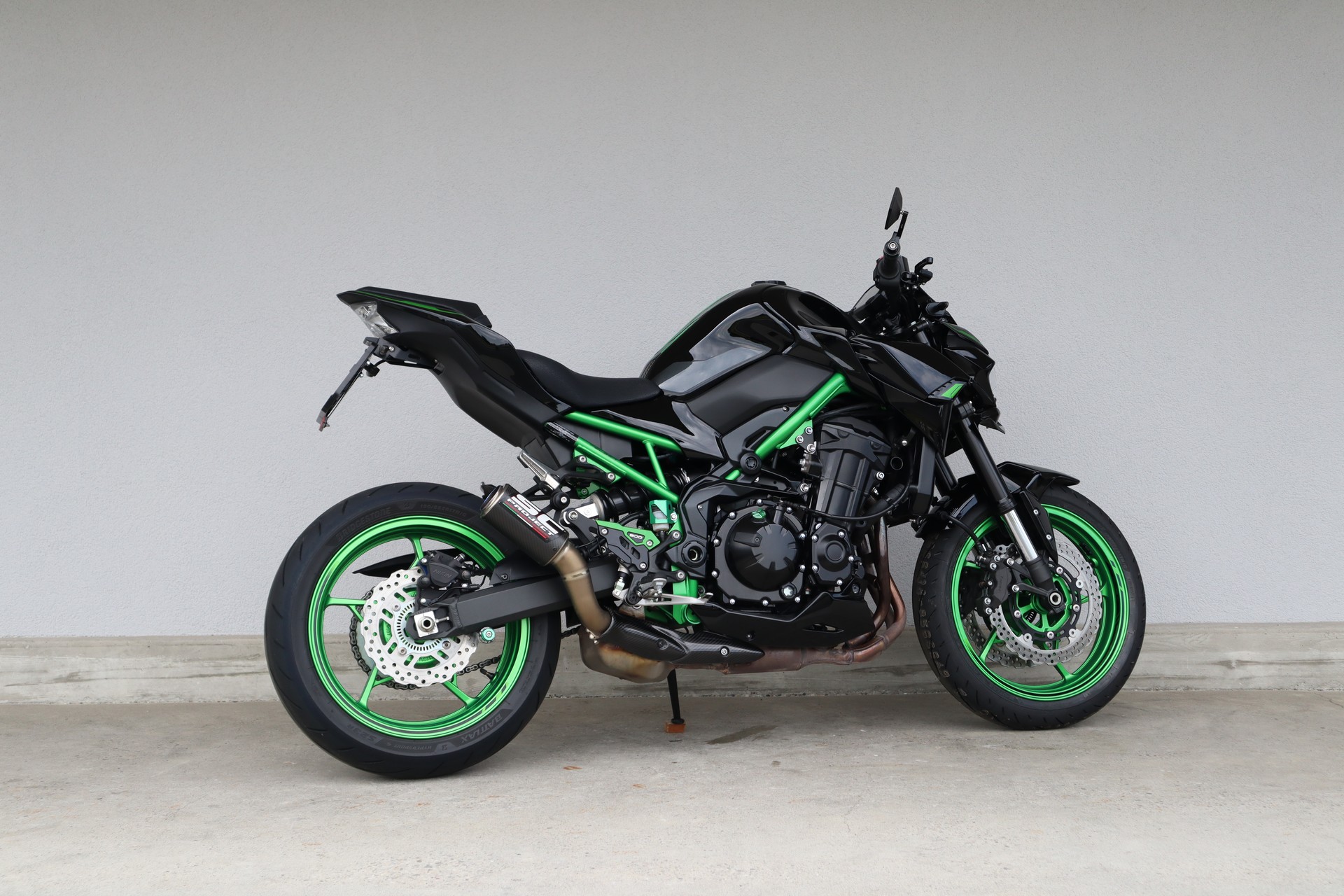KAWASAKI Z 900 (35kW)-showroom-element-2