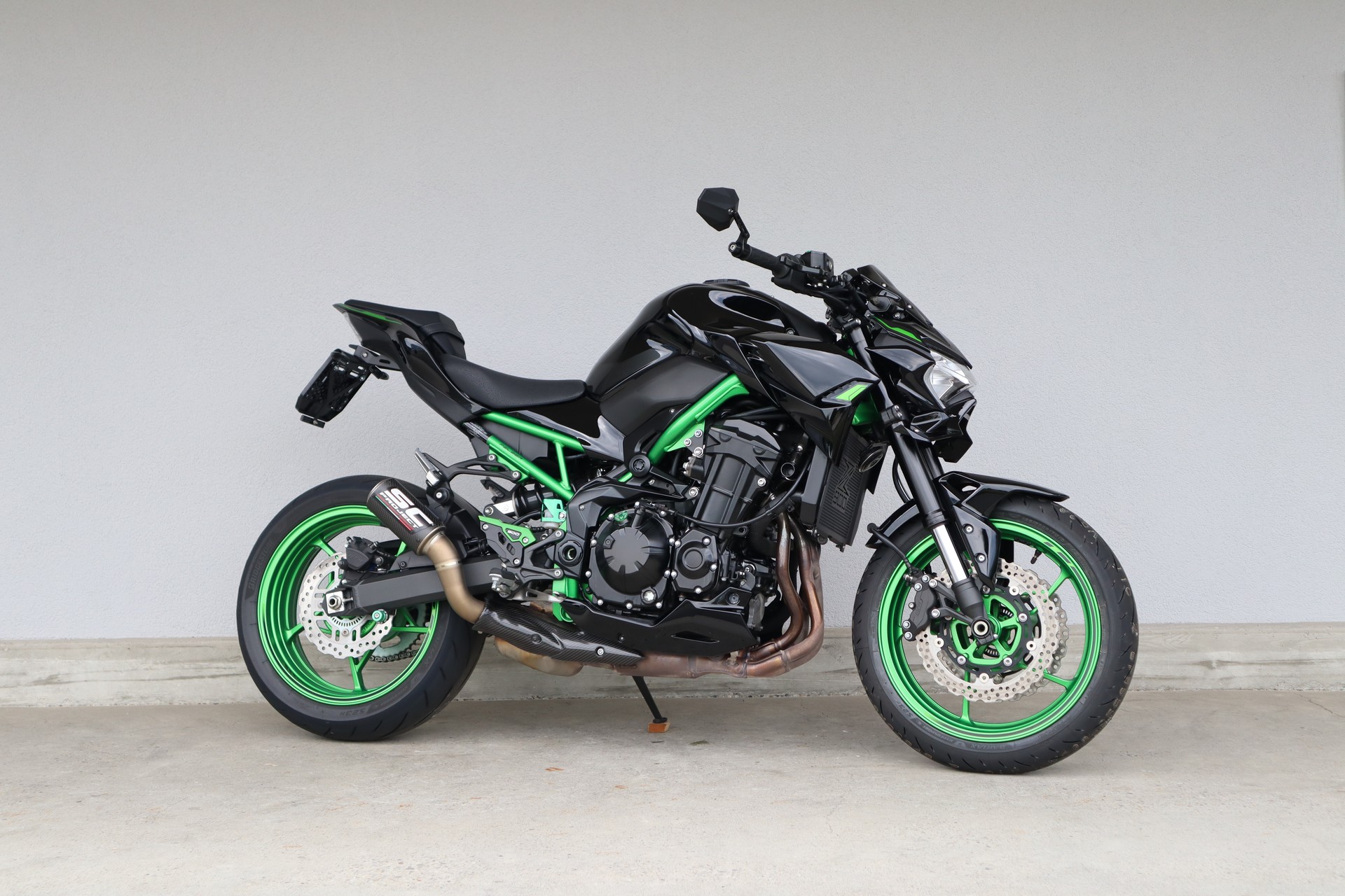 KAWASAKI Z 900 (35kW)-showroom-element-1