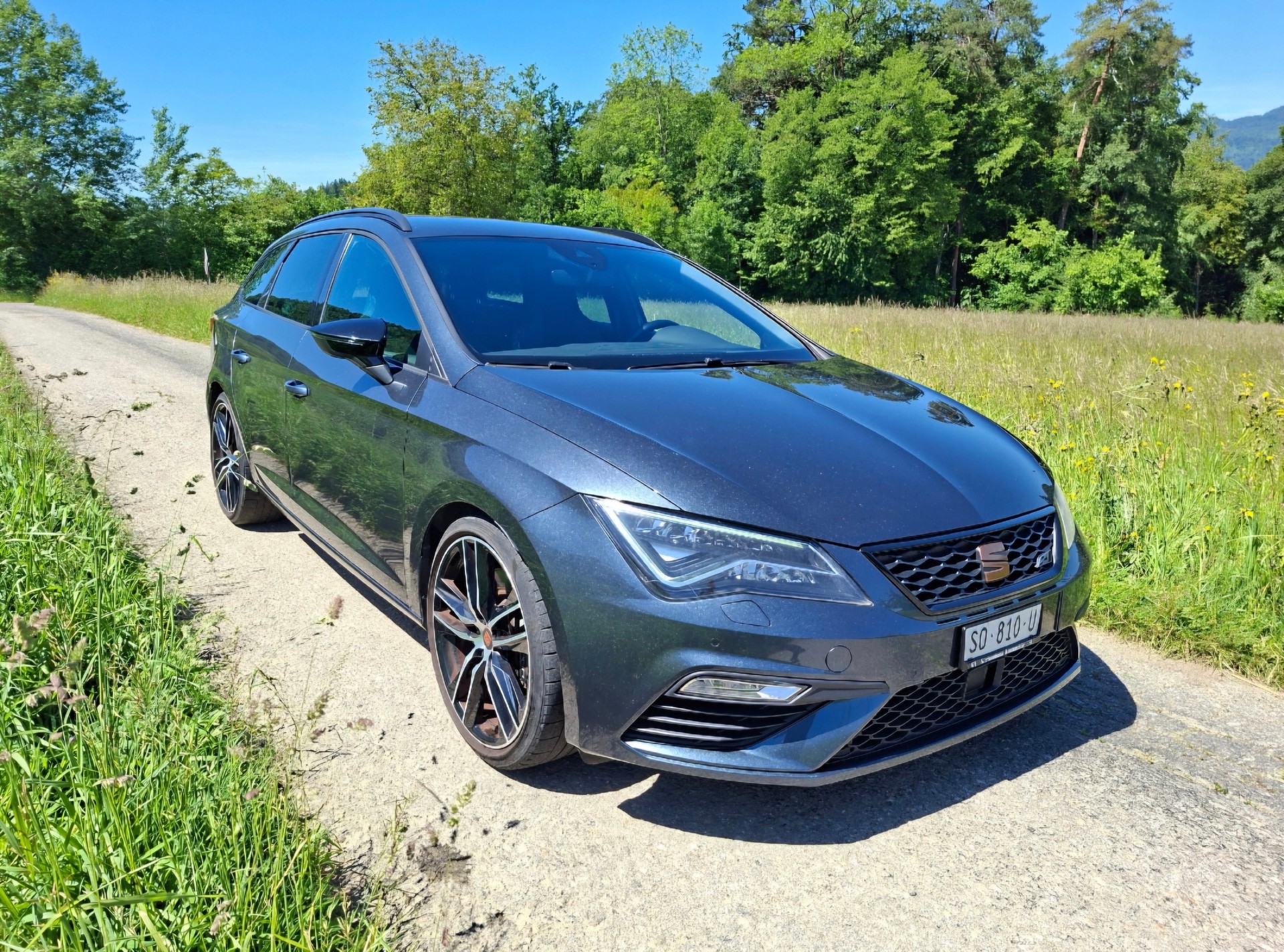 SEAT Leon ST 2.0 TSI Cupra 300 4 Drive DSG-image-3