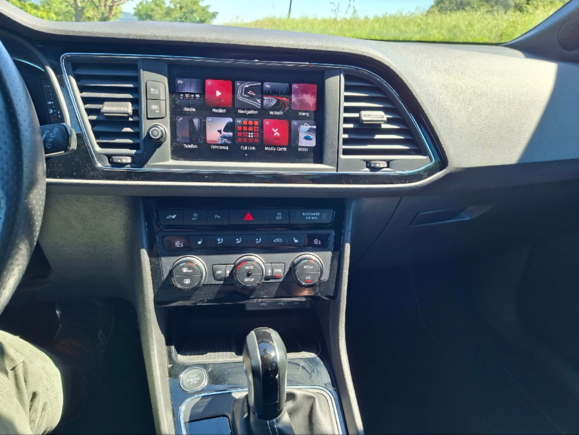 SEAT Leon ST 2.0 TSI Cupra 300 4 Drive DSG-image-12