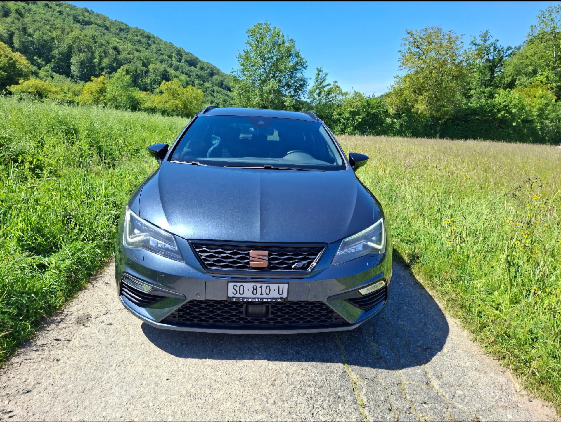 SEAT Leon ST 2.0 TSI Cupra 300 4 Drive DSG-image-2