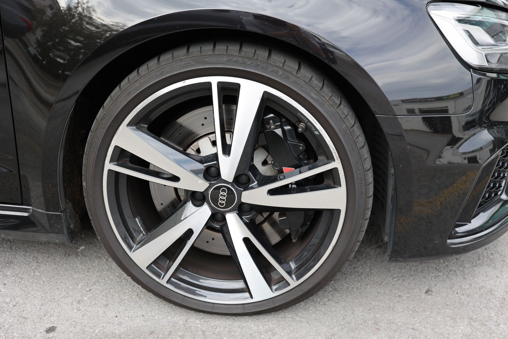 AUDI RS3 Sportback 2.5 TSI quattro S-tronic-image-9