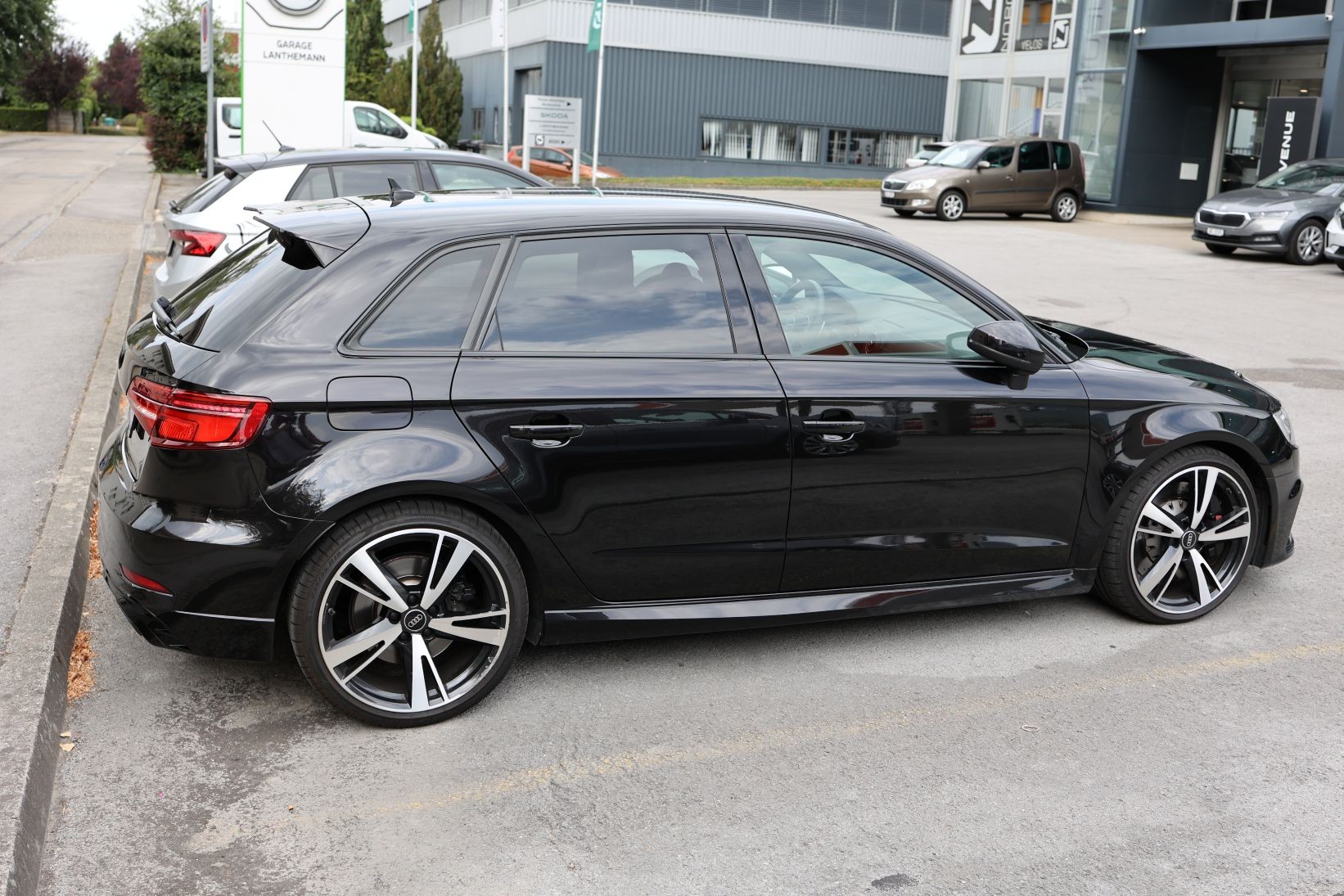 AUDI RS3 Sportback 2.5 TSI quattro S-tronic-image-1