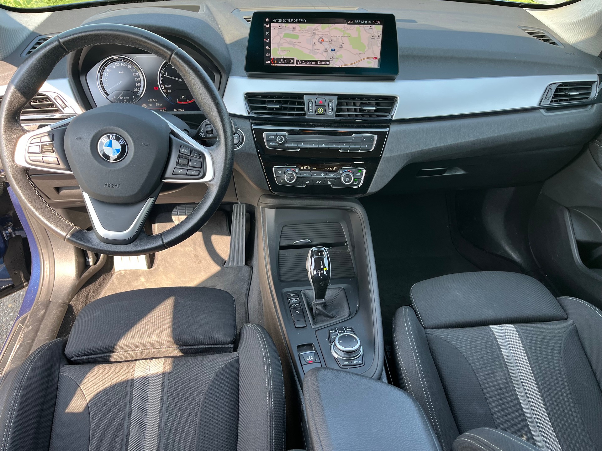 BMW X1 sDrive 18d xLine Fleet Edition Steptronic-image-10