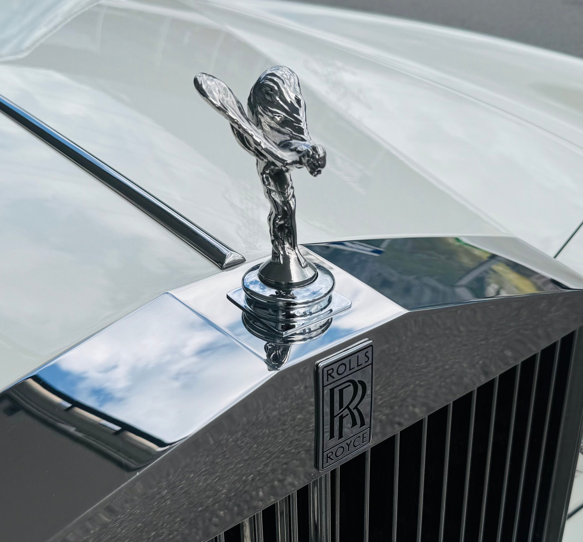 ROLLS-ROYCE Corniche Cabrio-image-11