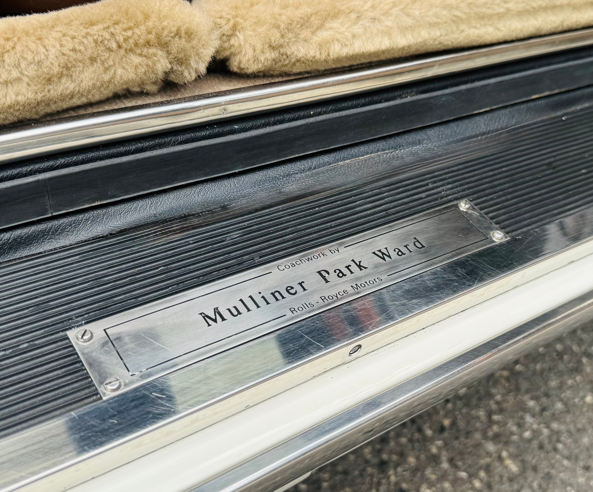 ROLLS-ROYCE Corniche Cabrio-image-20