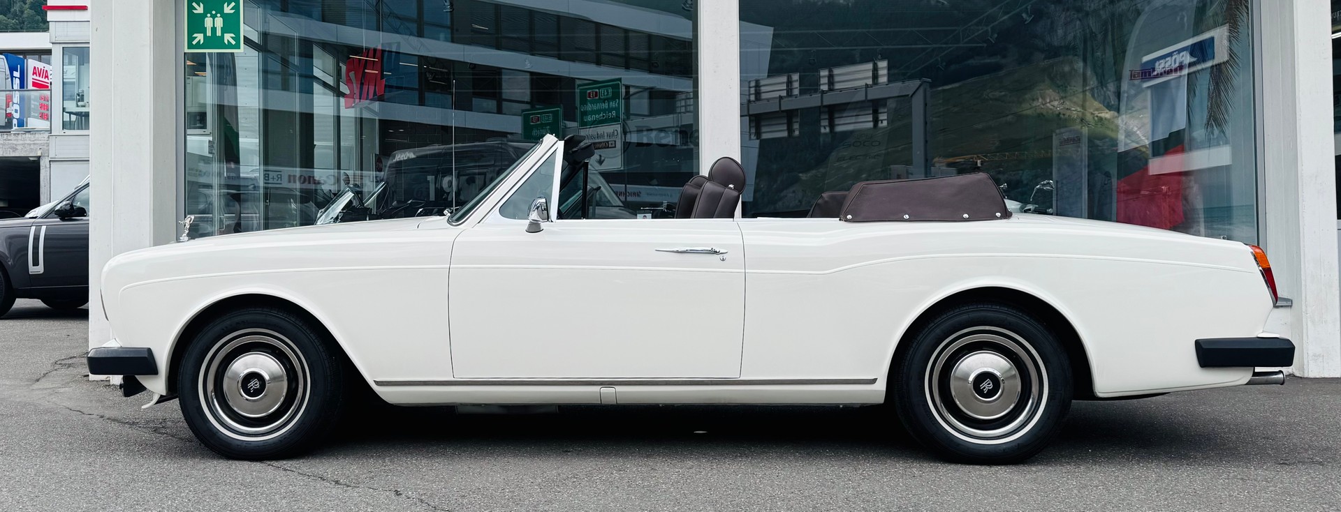 ROLLS-ROYCE Corniche Cabrio-image-3