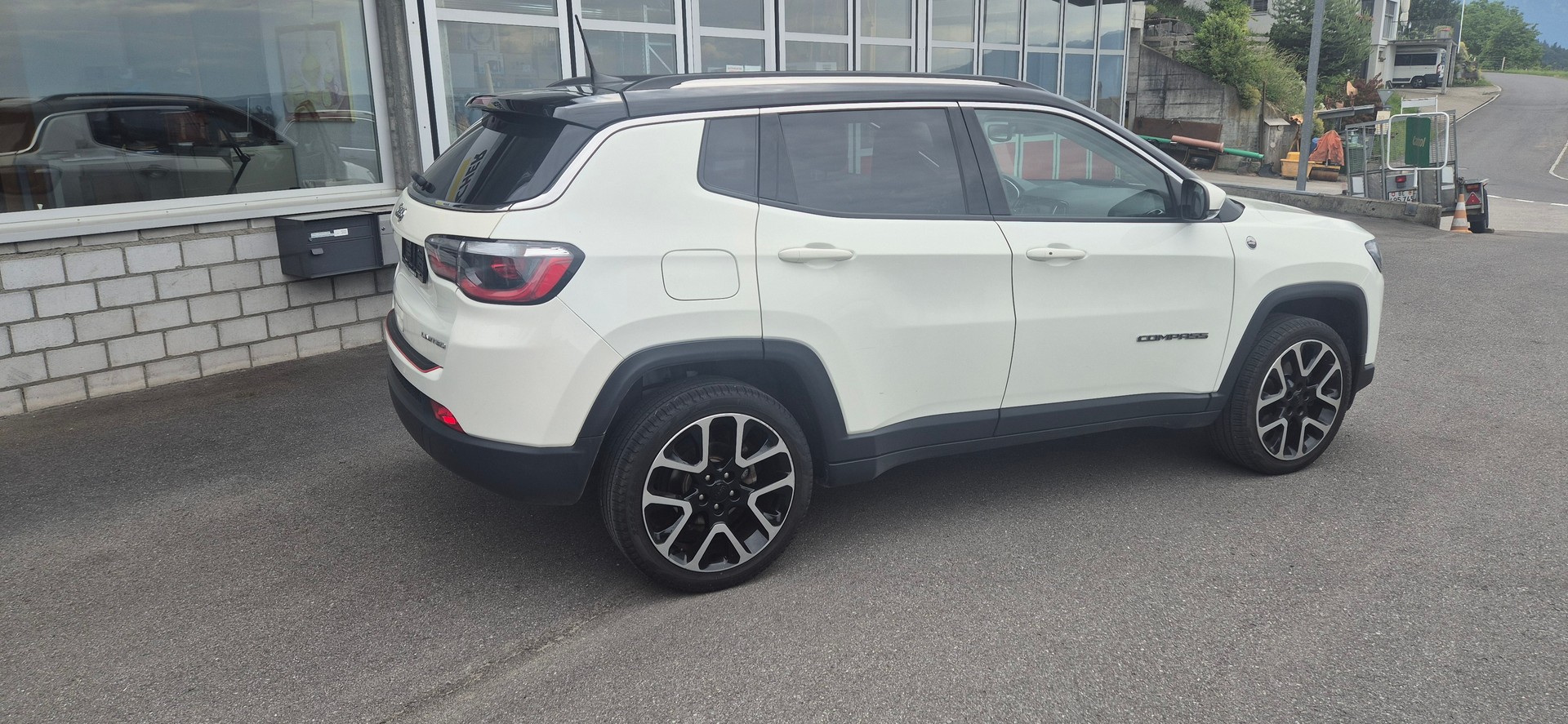 JEEP Compass 2.0CRD Limited AWD 9ATX-image-0
