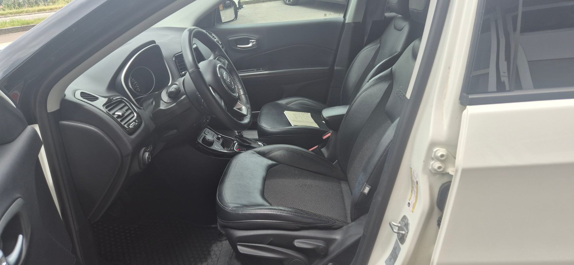 JEEP Compass 2.0CRD Limited AWD 9ATX-image-2