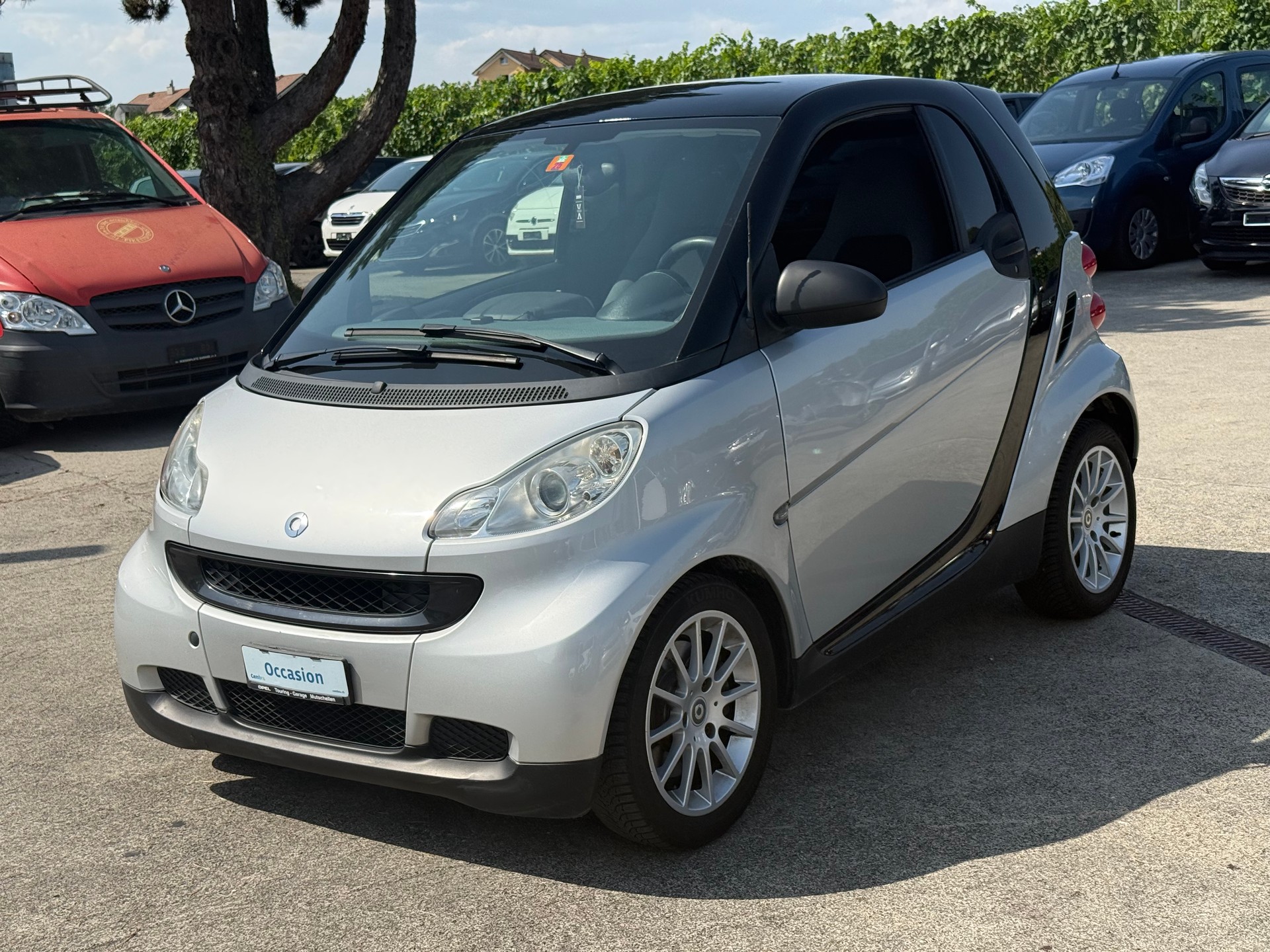 SMART fortwo black & white limited mhd softouch-image-1