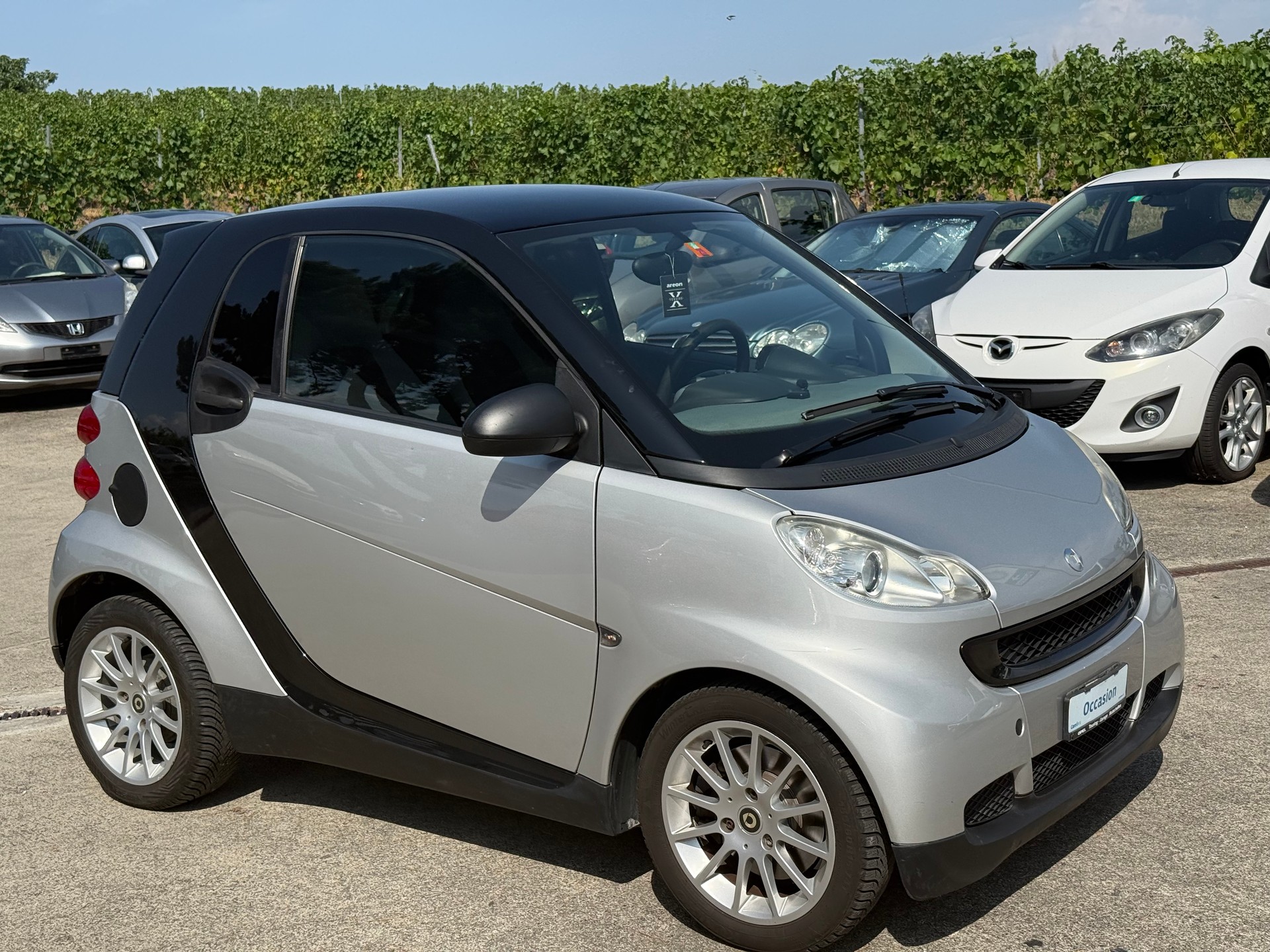 SMART fortwo black & white limited mhd softouch-image-3