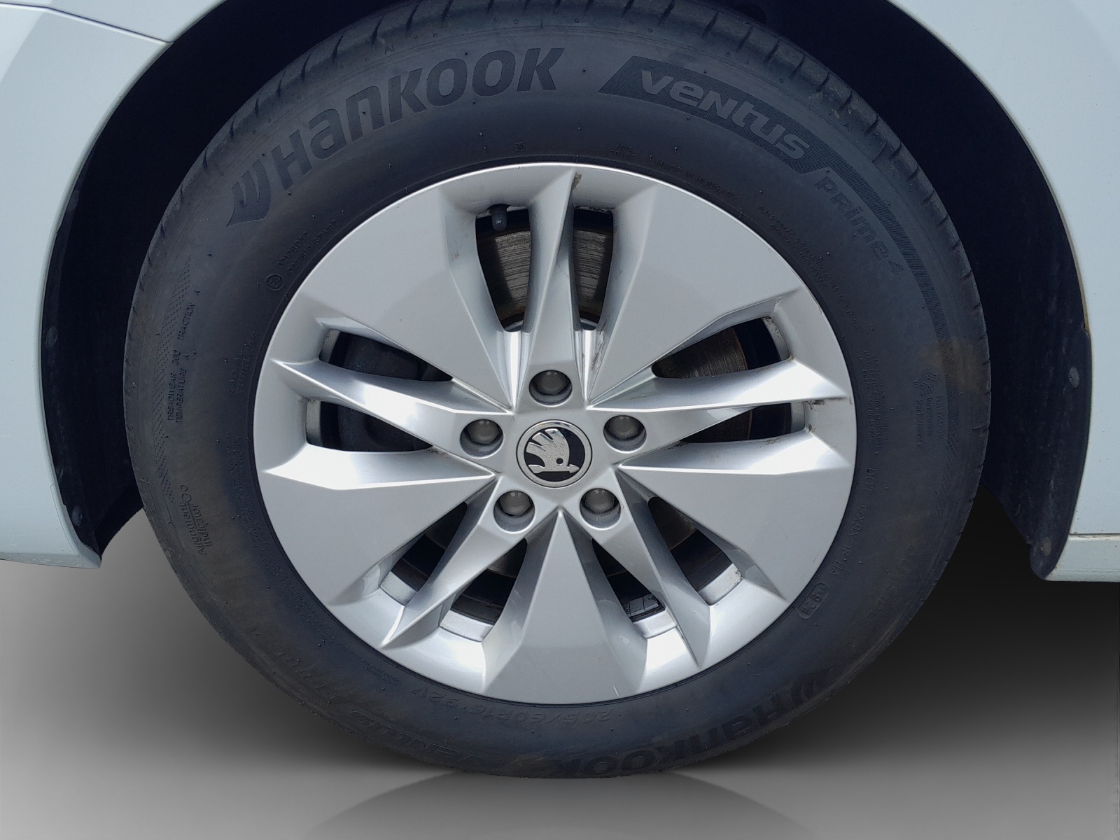 SKODA Octavia Combi 2.0 TDI DSG Ambition 4x4-image-13