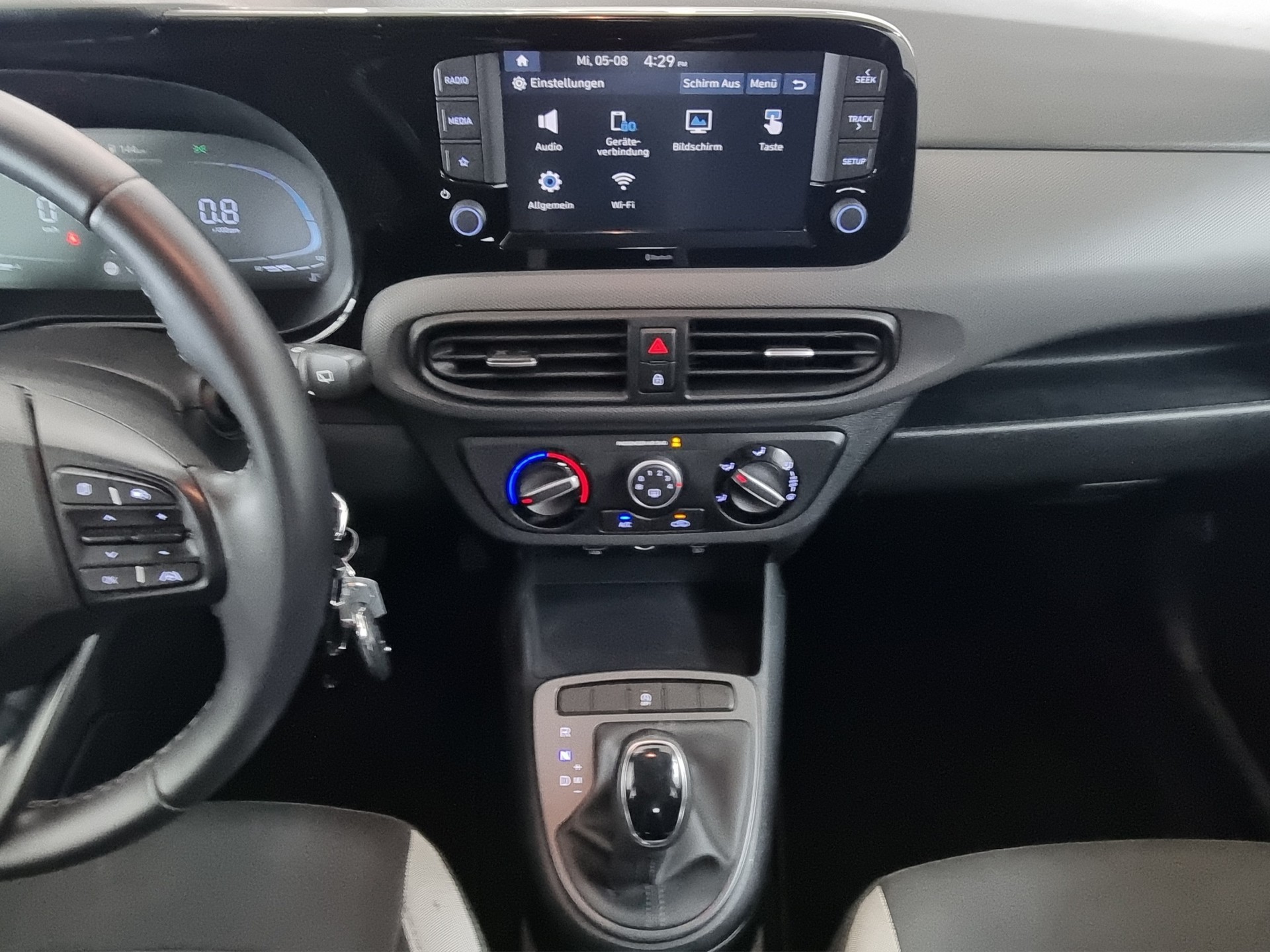 HYUNDAI i10 1.0 Pica-image-9