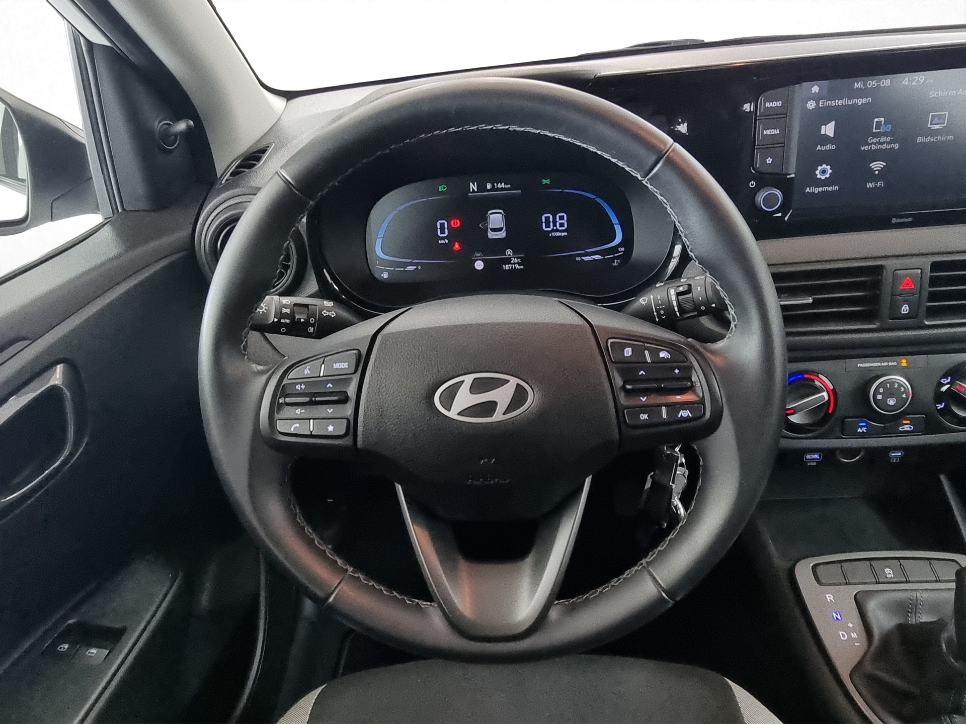 HYUNDAI i10 1.0 Pica-image-8