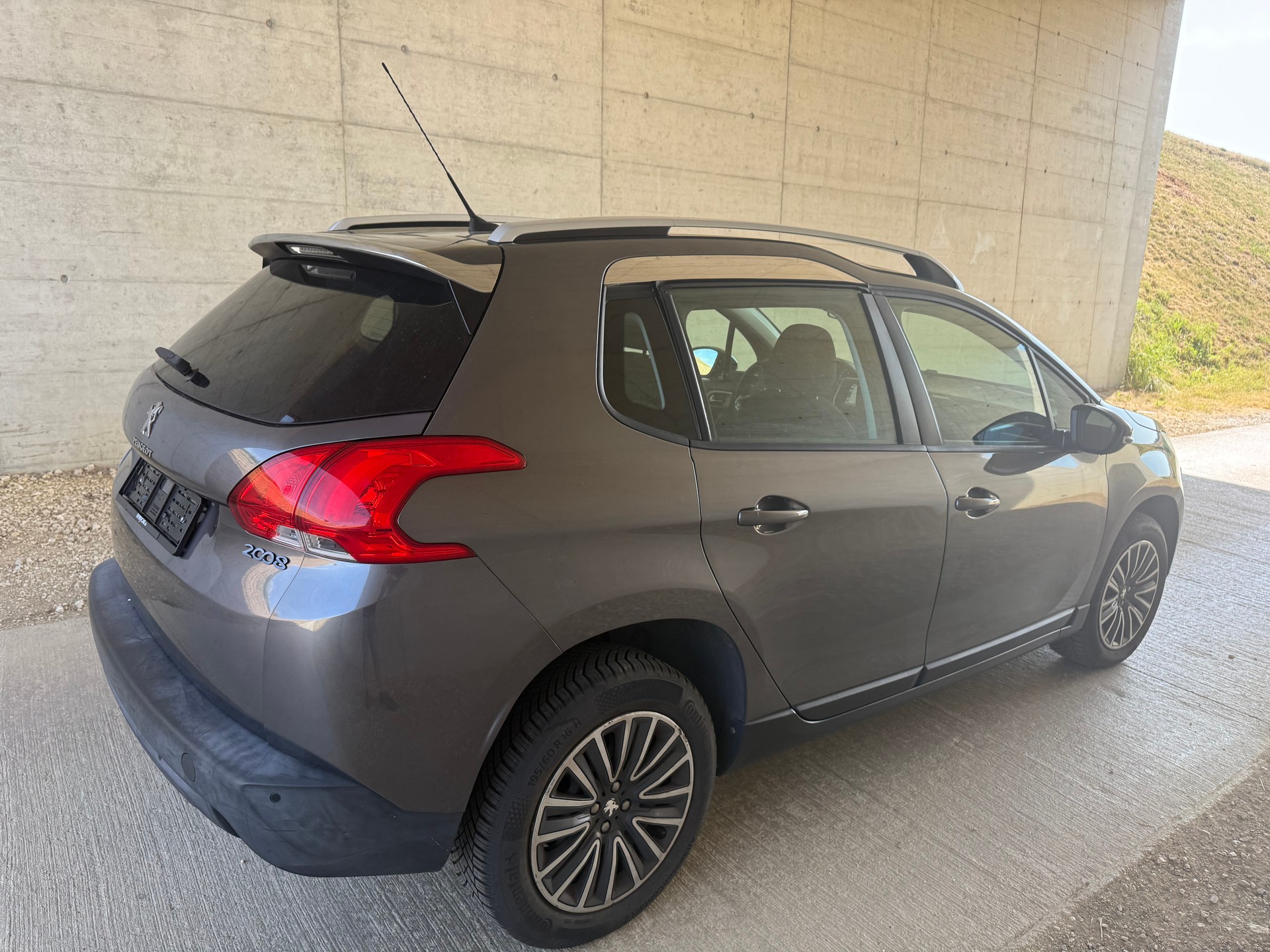 PEUGEOT 2008-image-4