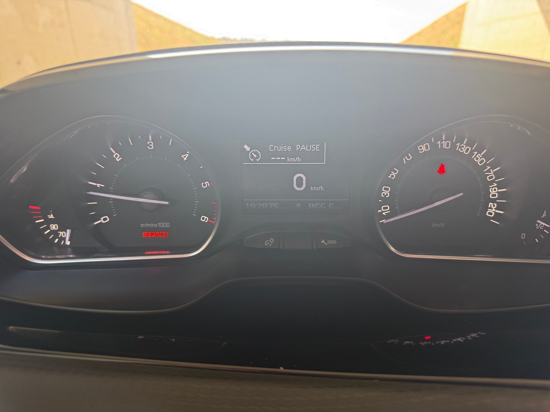 PEUGEOT 2008-image-13