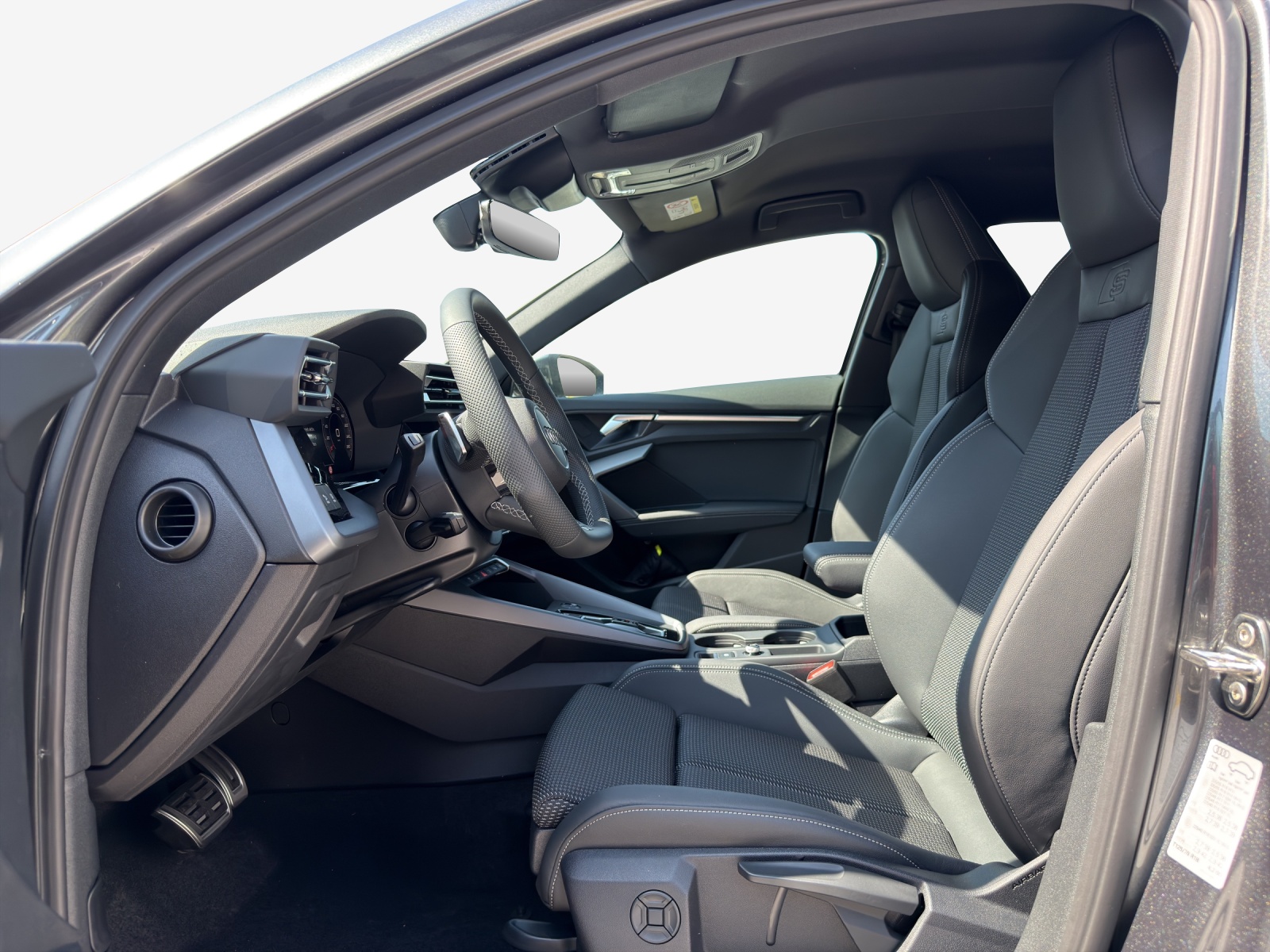 AUDI A3 Sportback TFSI 110 kW S line Attraction S tronic-image-7