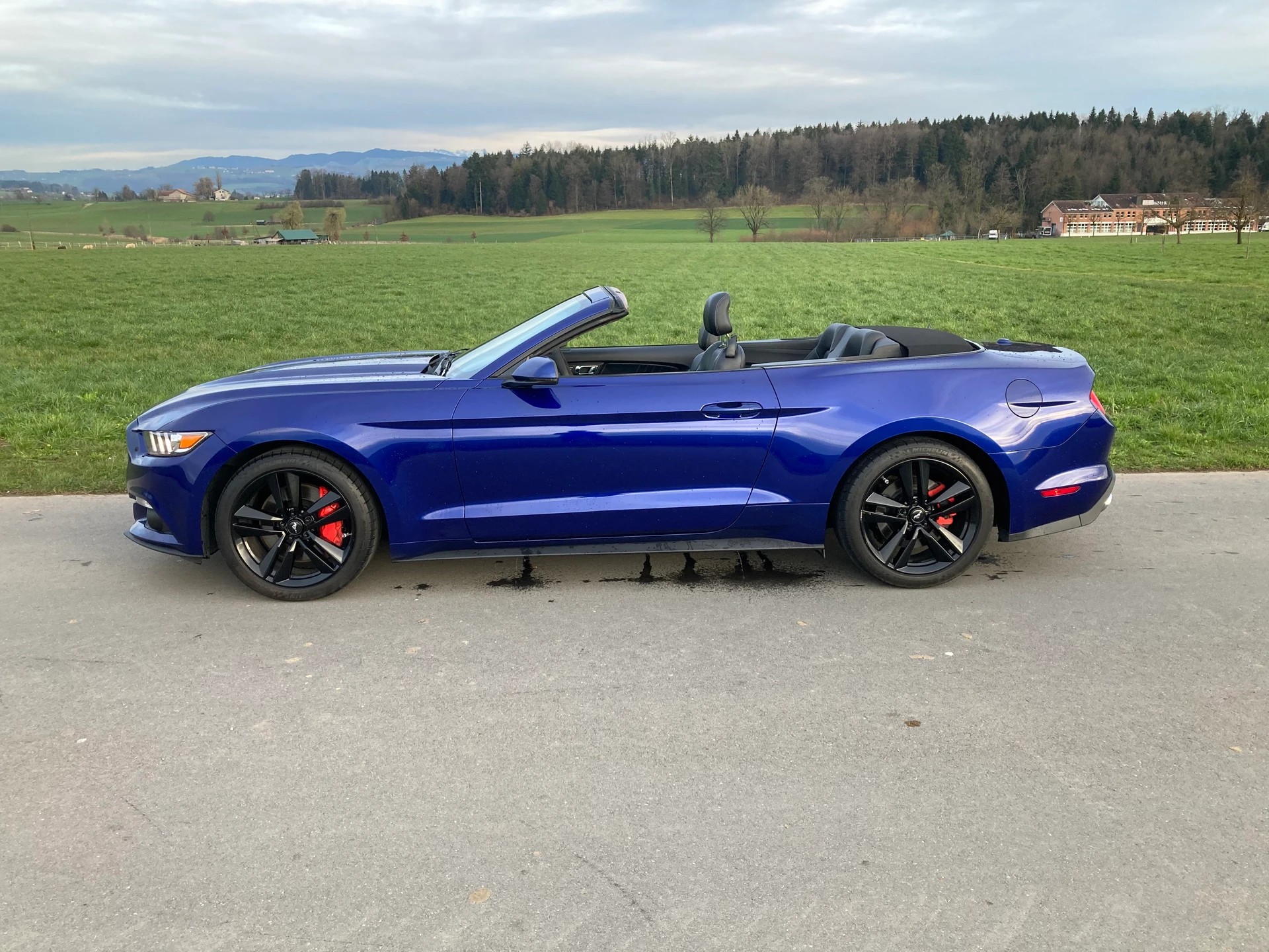 FORD Mustang Convertible 2.3-image-3