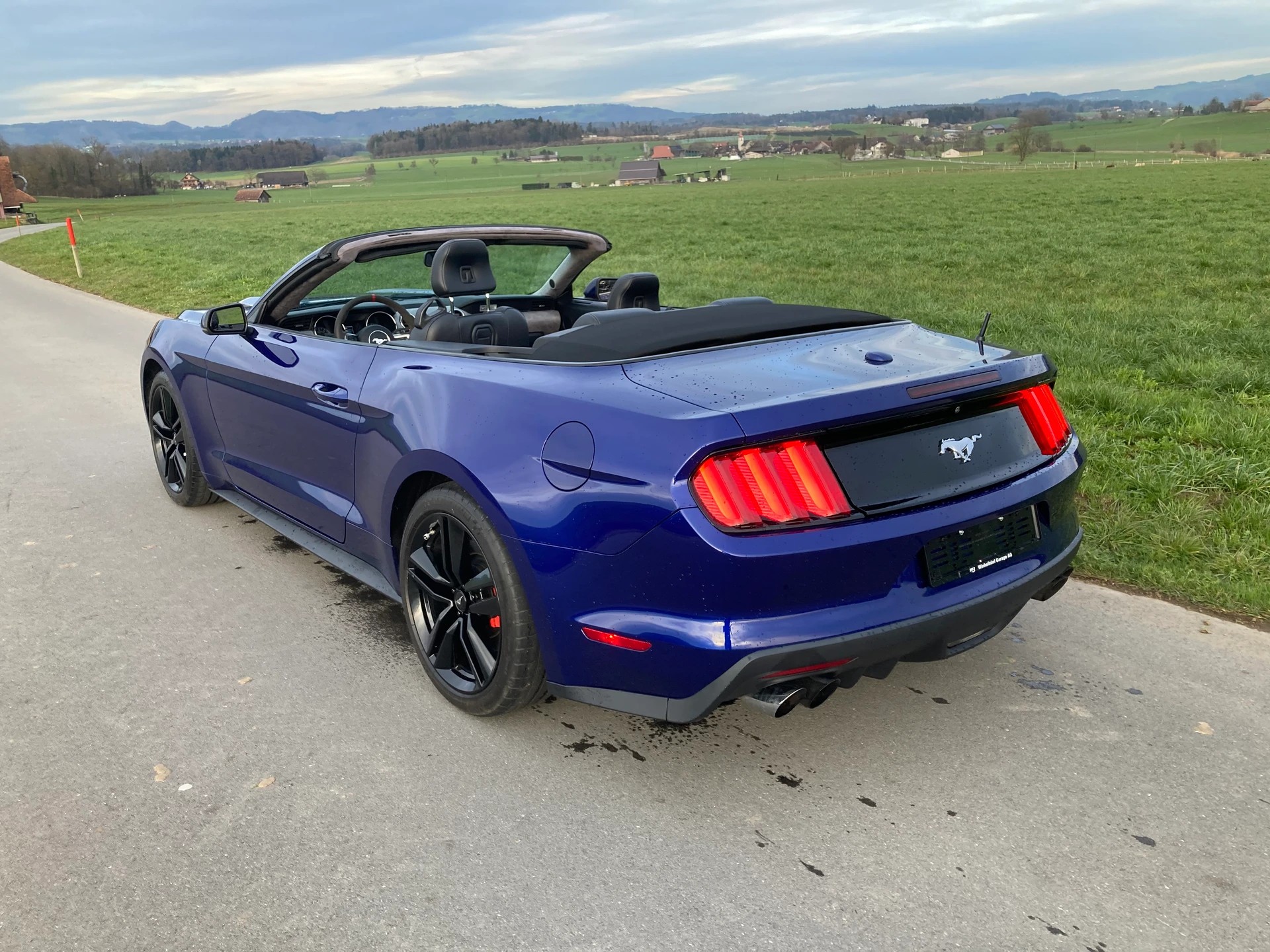 FORD Mustang Convertible 2.3-image-2