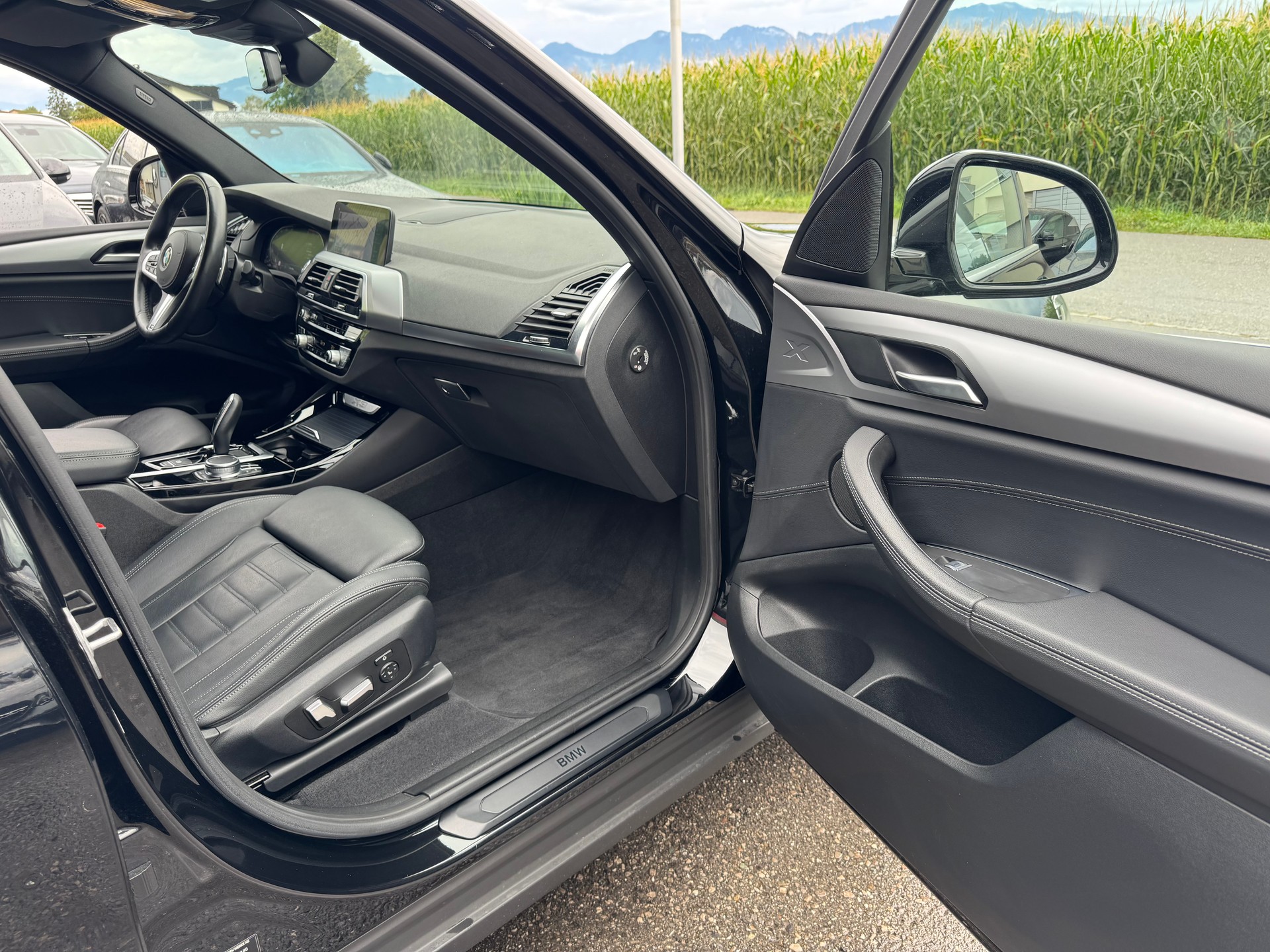 BMW X3 xDrive 48V 20d Steptronic-image-9