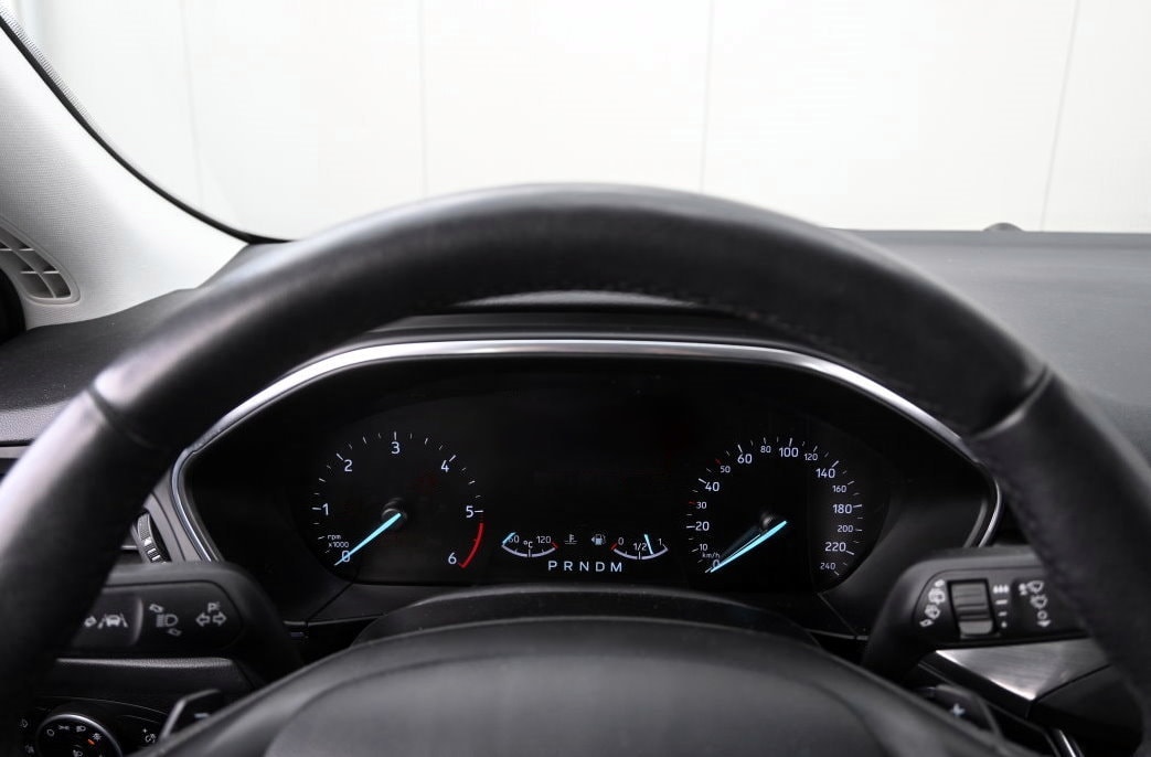 FORD Focus 1.5 TDCi Titanium Automatic-image-10