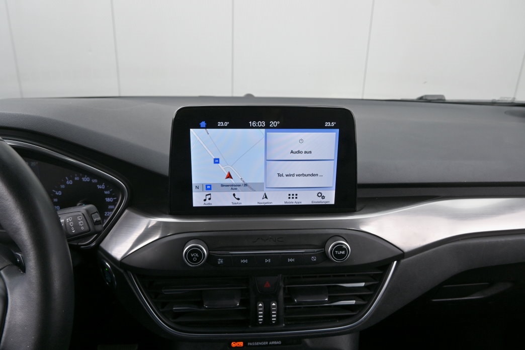 FORD Focus 1.5 TDCi Titanium Automatic-image-11