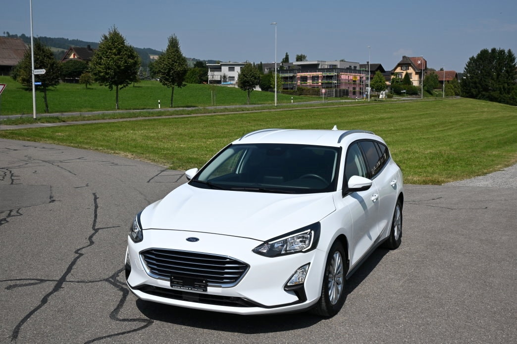 FORD Focus 1.5 TDCi Titanium Automatic-image-0
