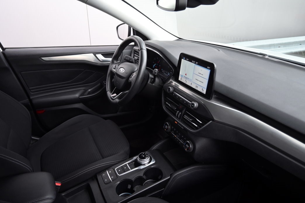 FORD Focus 1.5 TDCi Titanium Automatic-image-6