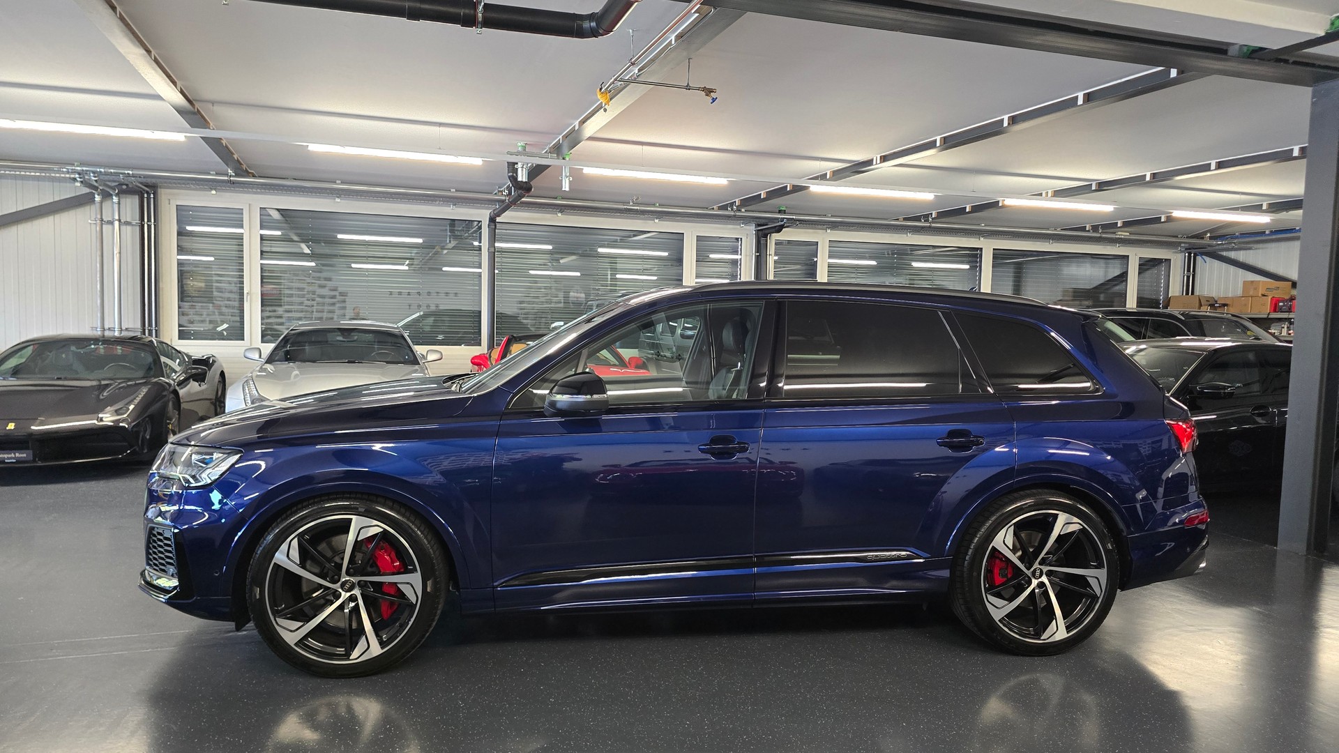 AUDI SQ7 4.0 TDI quattro tiptronic-image-11