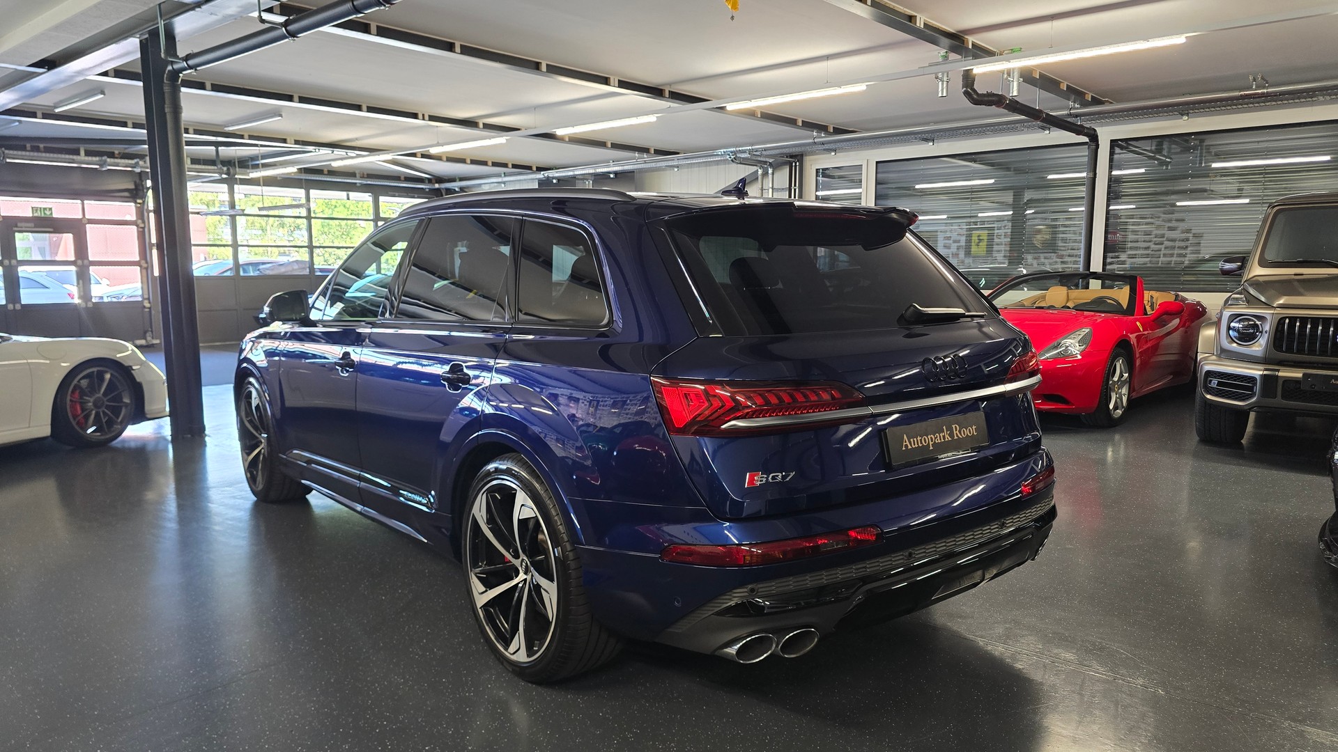 AUDI SQ7 4.0 TDI quattro tiptronic-image-8