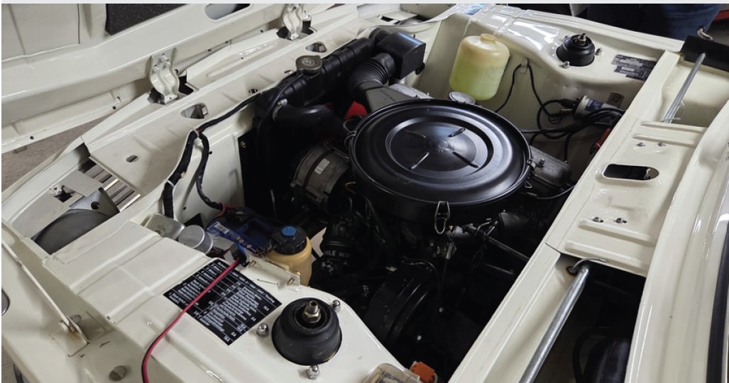 BMW 2002 Automatik Weiss E10-image-6