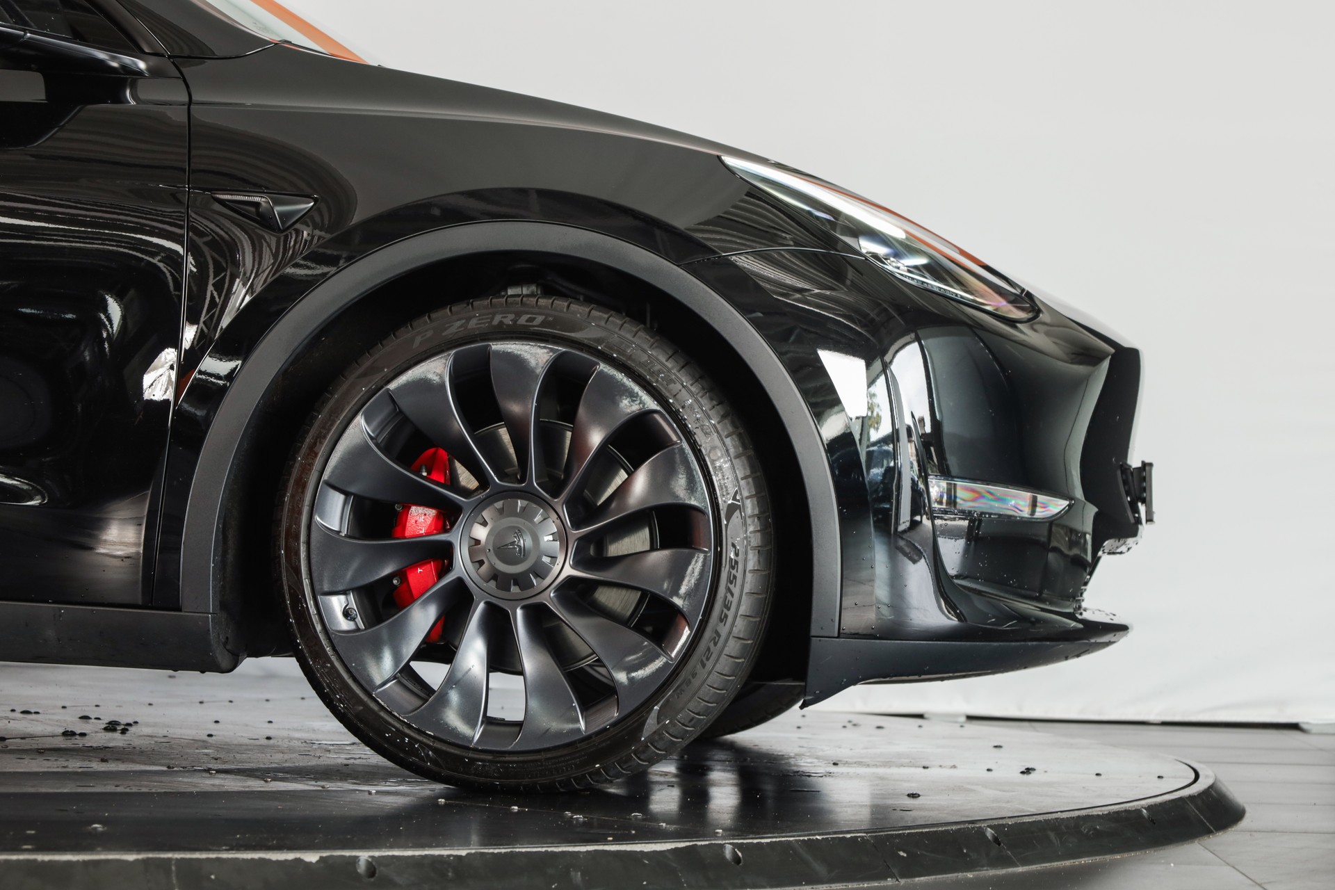 TESLA Model Y Performance-image-7