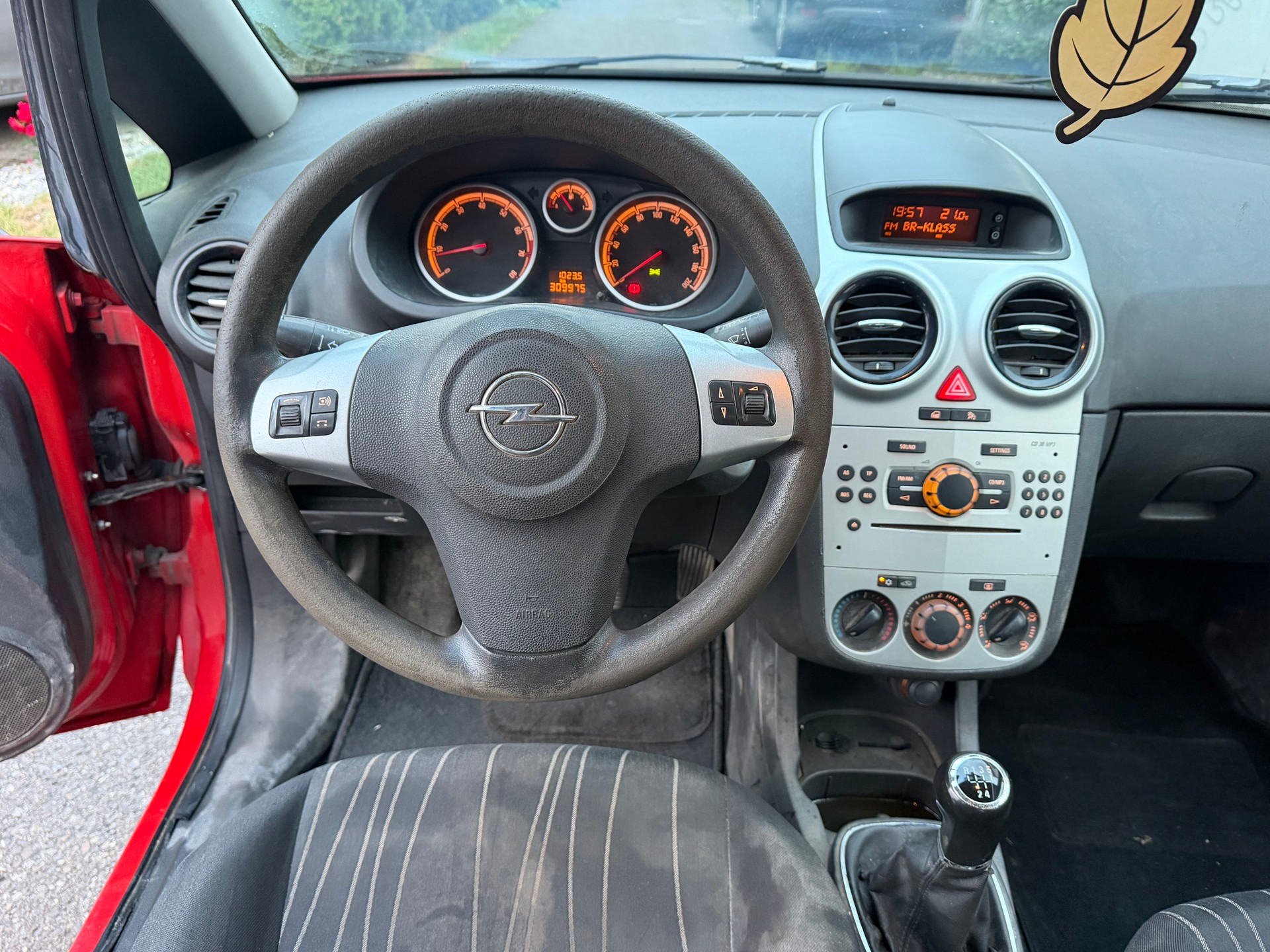 OPEL Corsa 1.2 TP-image-11
