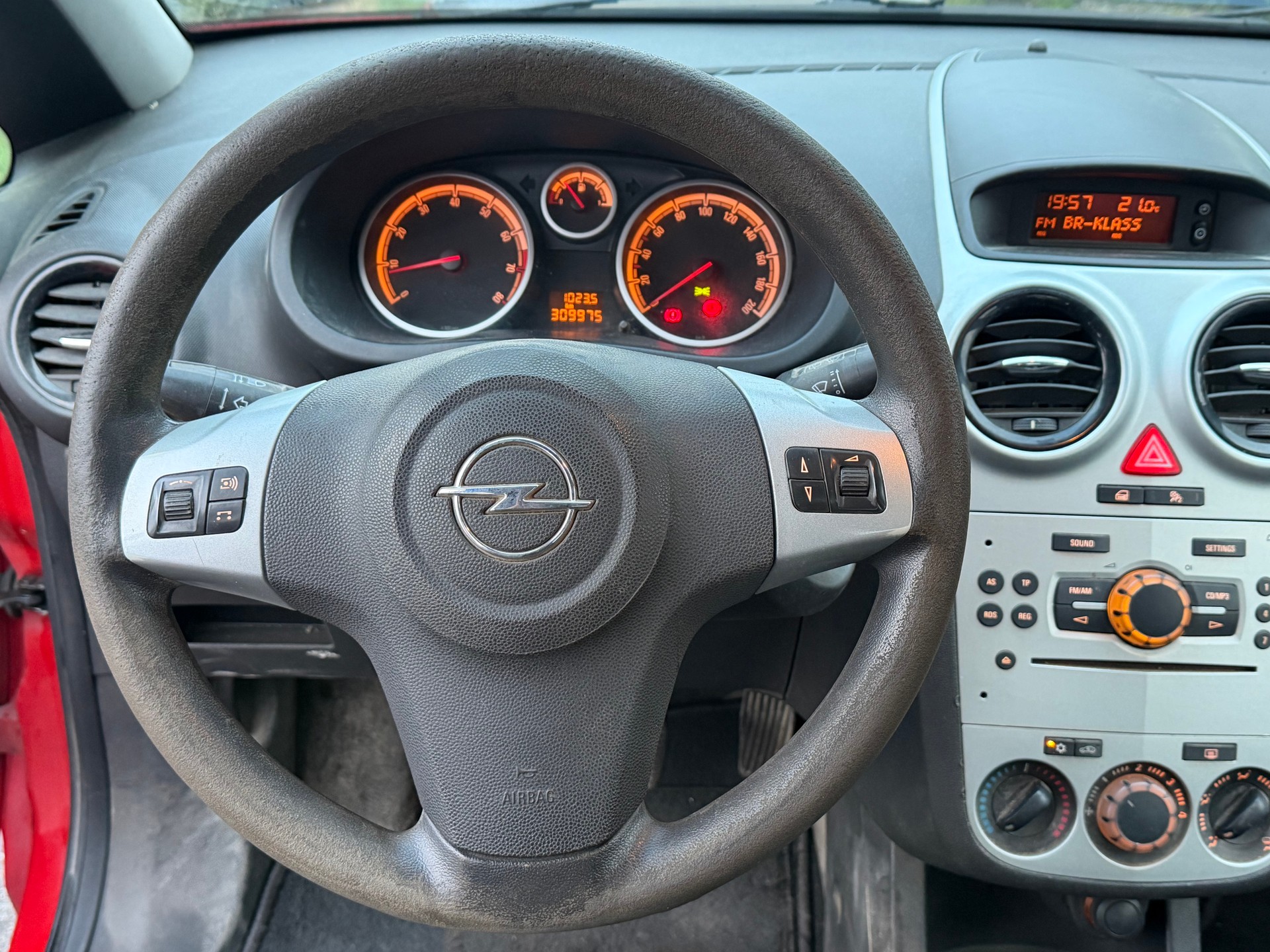 OPEL Corsa 1.2 TP-image-13