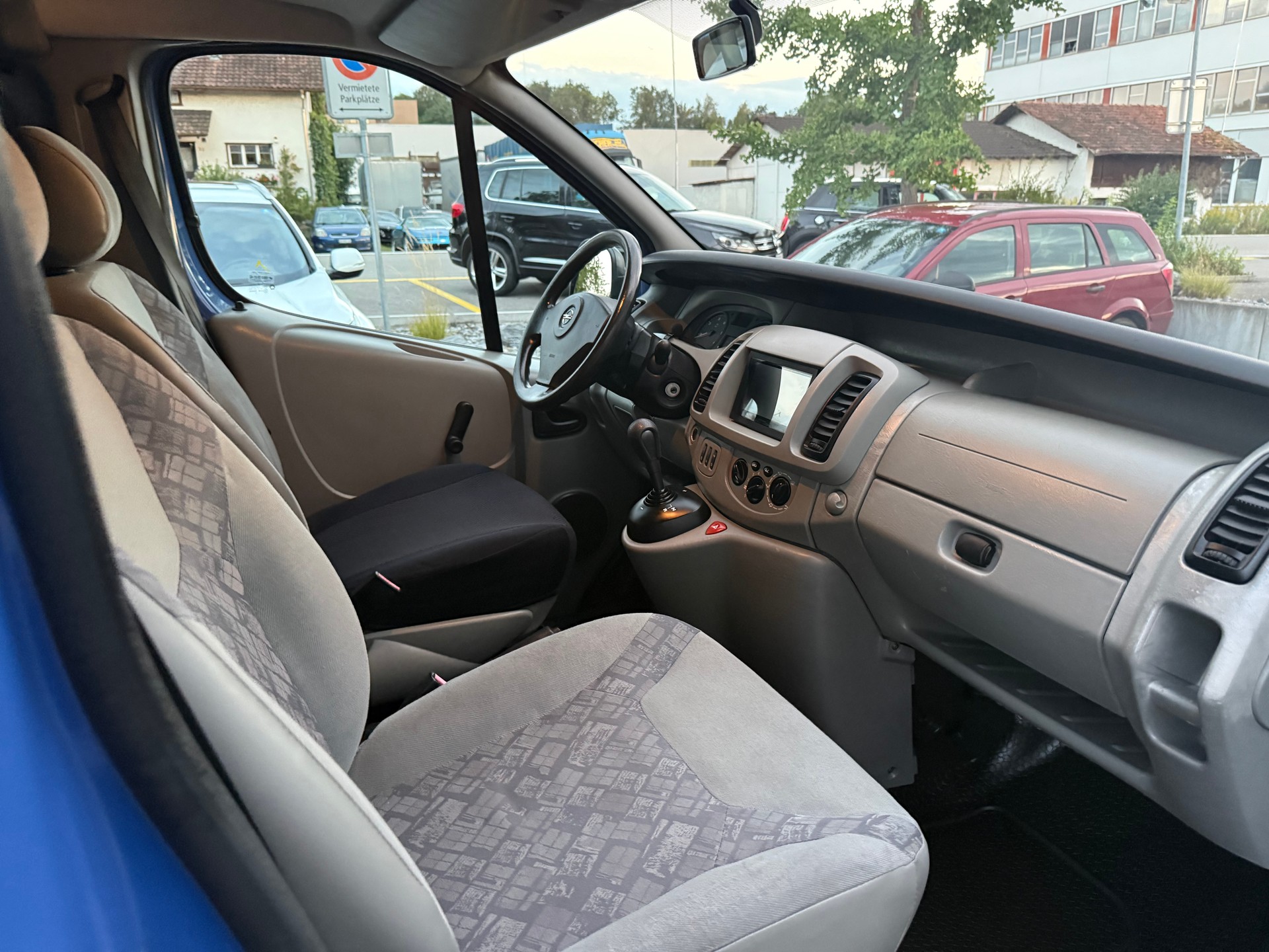 OPEL Vivaro 2.5 CDTI 2.7t-image-7