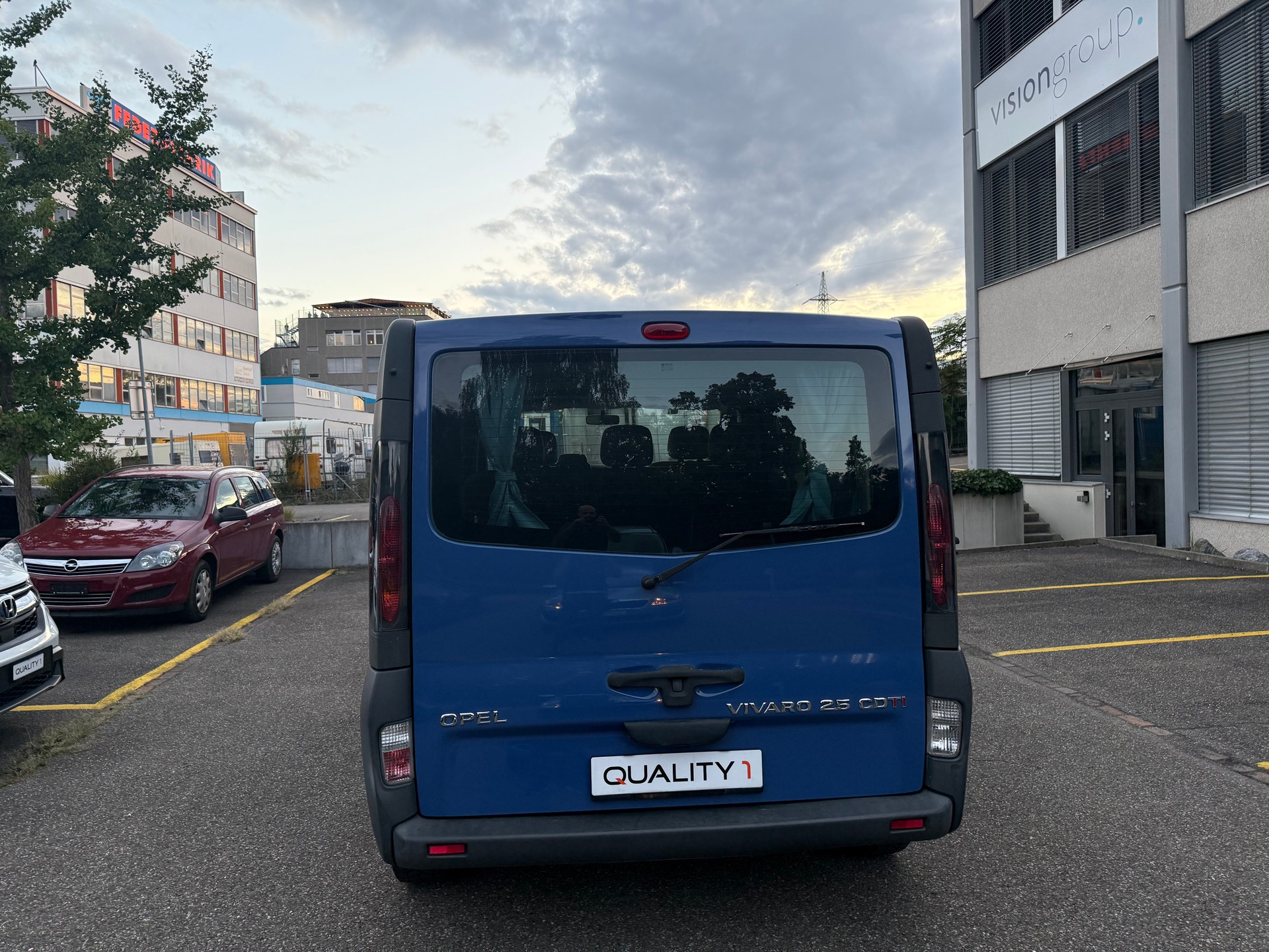 OPEL Vivaro 2.5 CDTI 2.7t-image-5