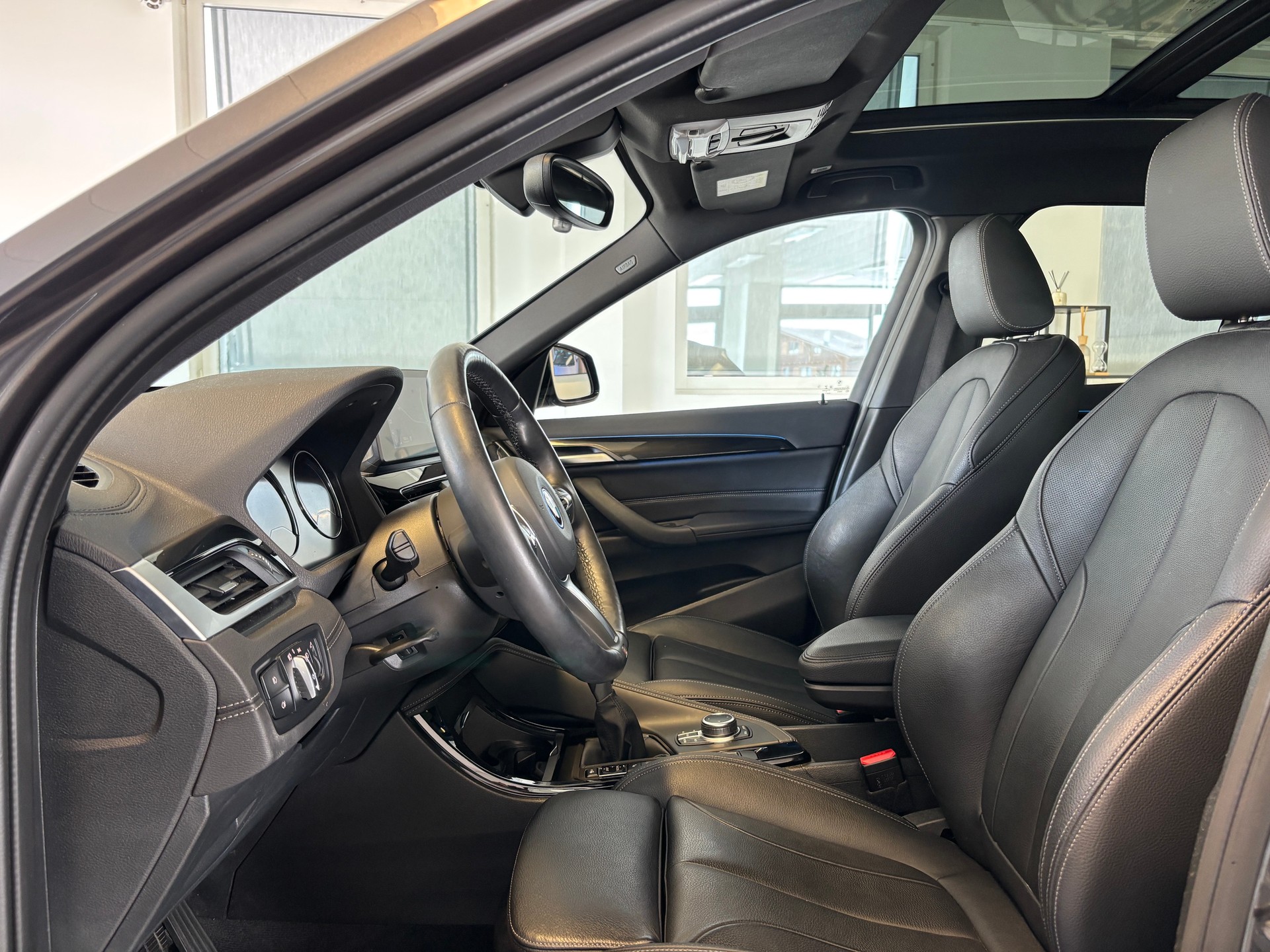 BMW X1 xDrive 25e M Sport Steptronic-image-6