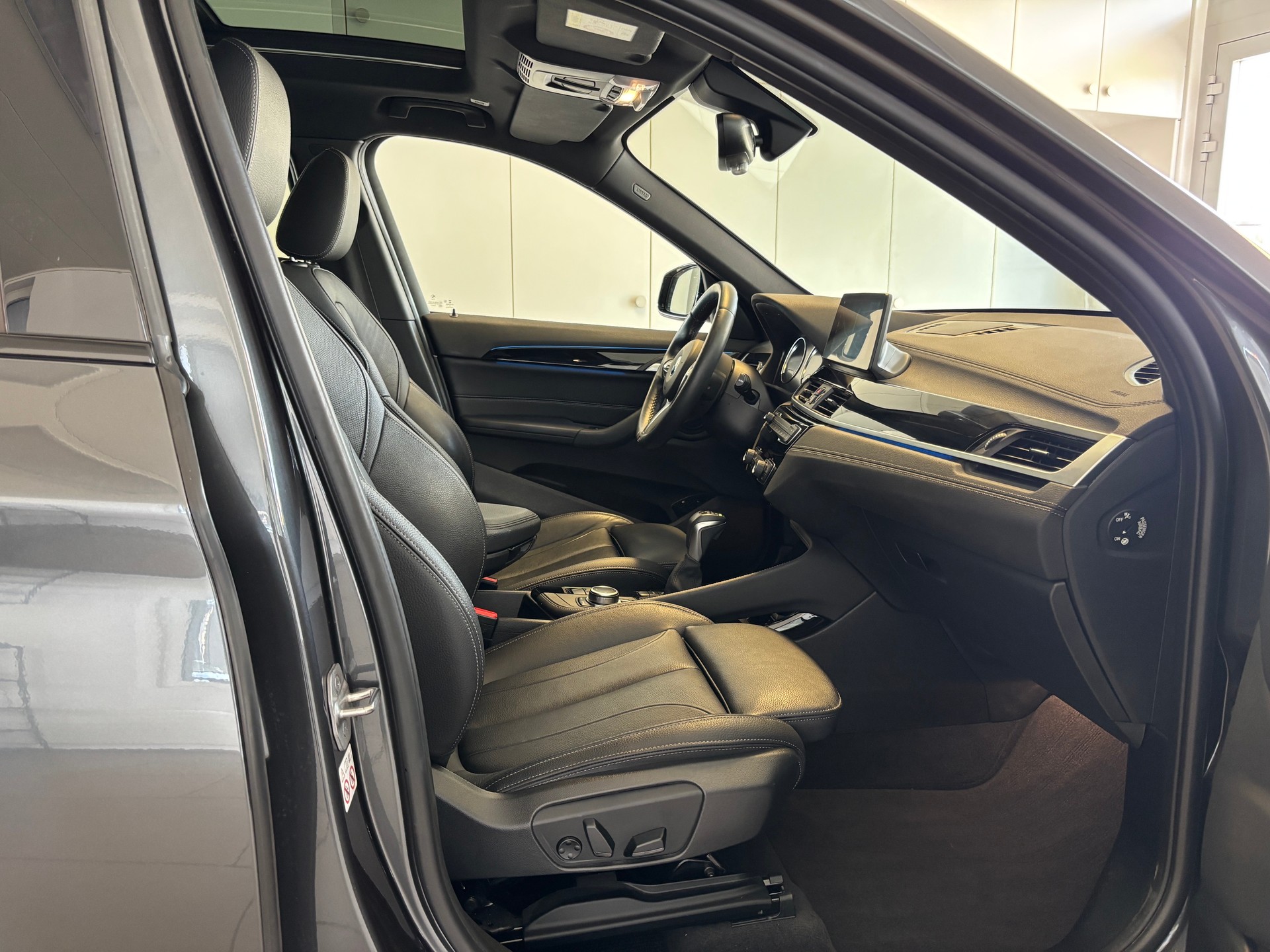 BMW X1 xDrive 25e M Sport Steptronic-image-10
