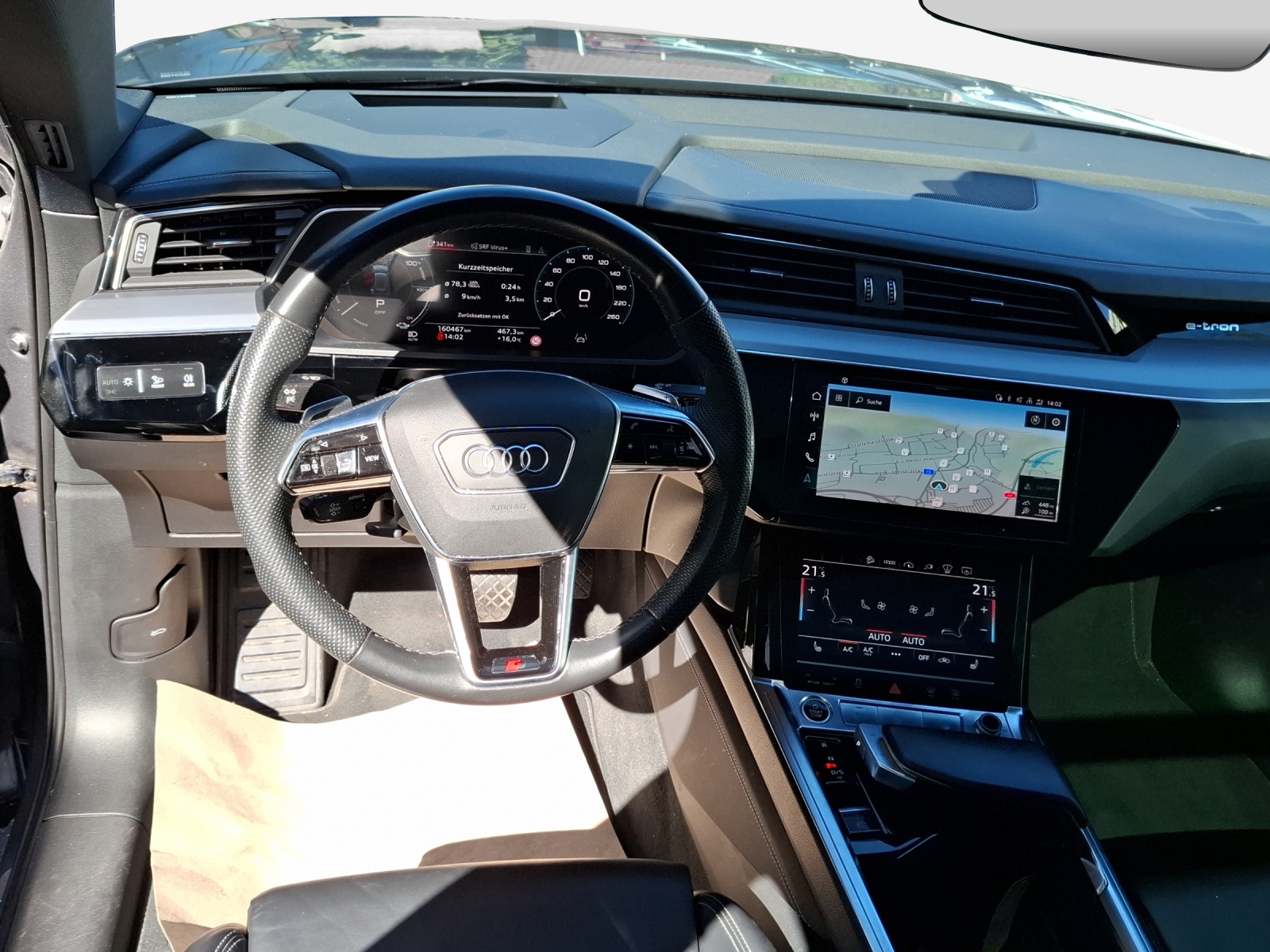 AUDI e-tron 55 Advanced Black Edition quattro-image-9