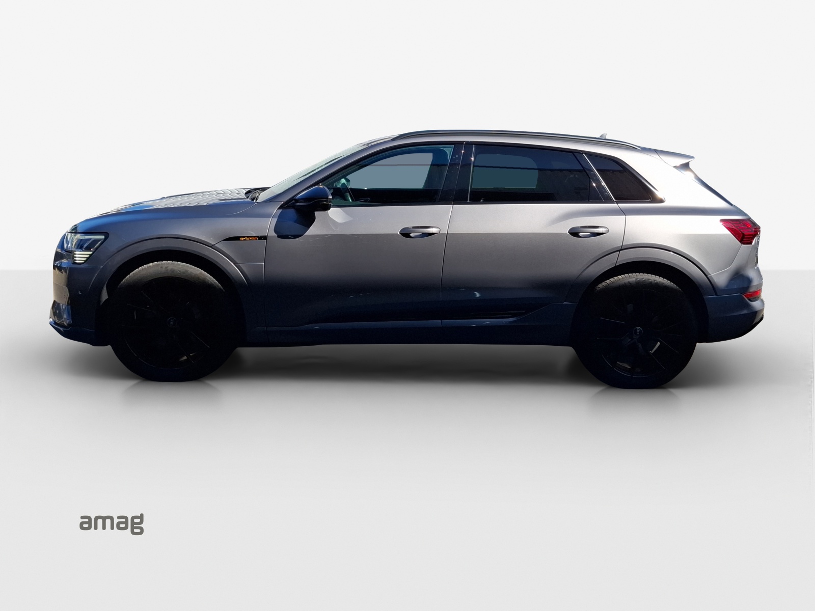 AUDI e-tron 55 Advanced Black Edition quattro-image-1