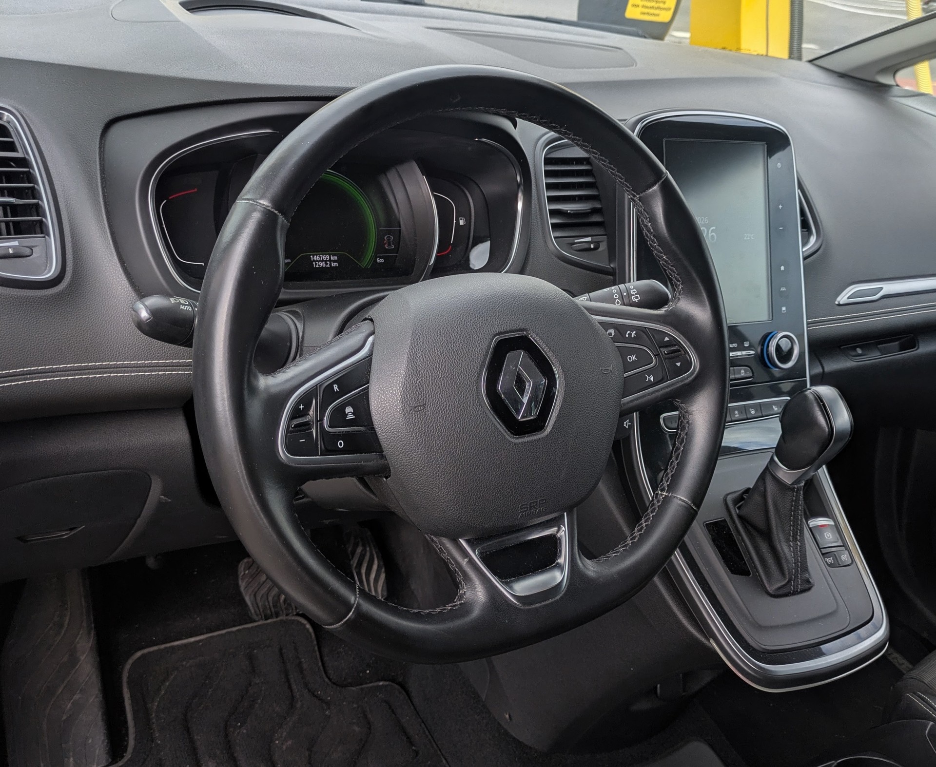 RENAULT 1.6 dCi 160 Bose EDC-image-2