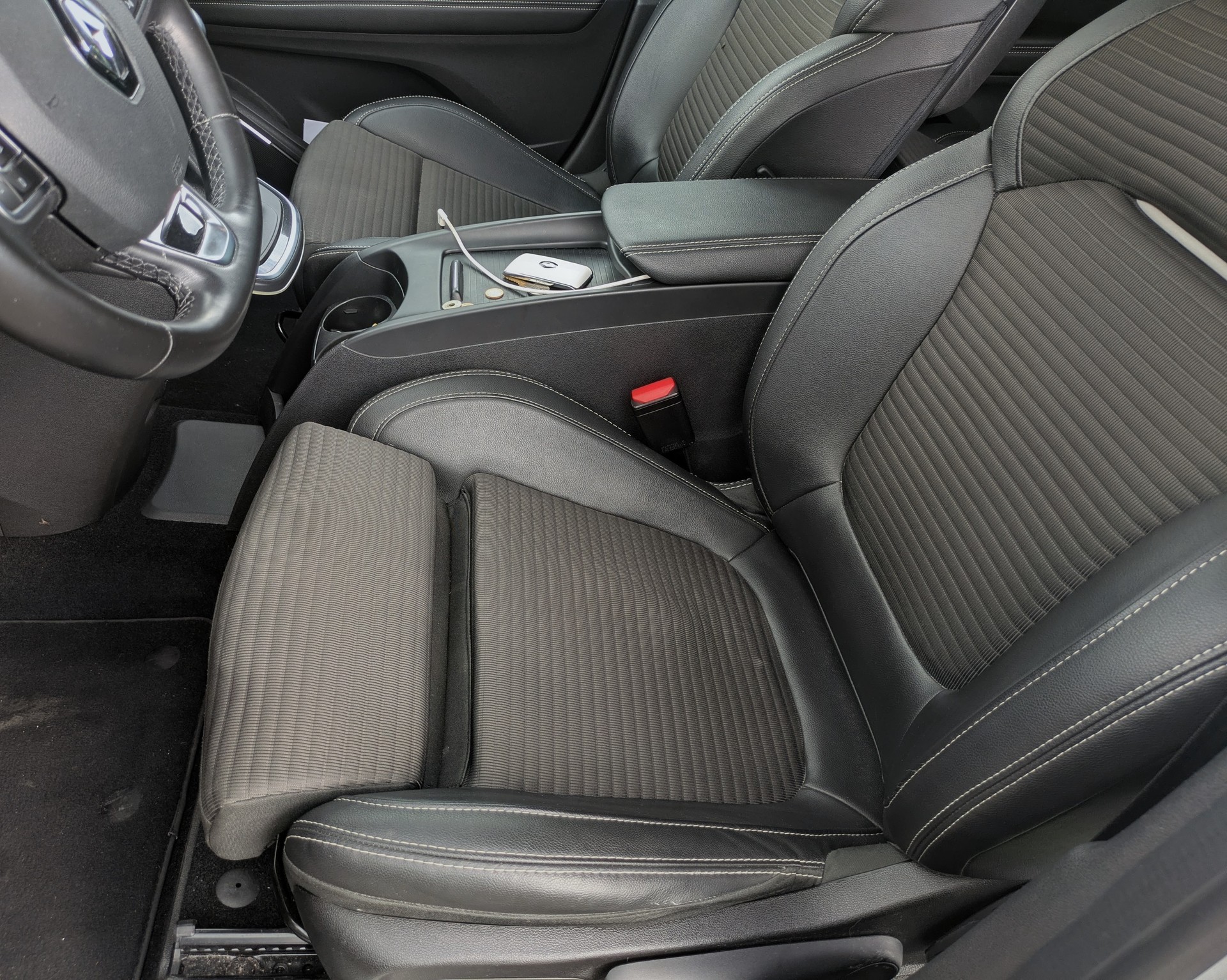 RENAULT 1.6 dCi 160 Bose EDC-image-3